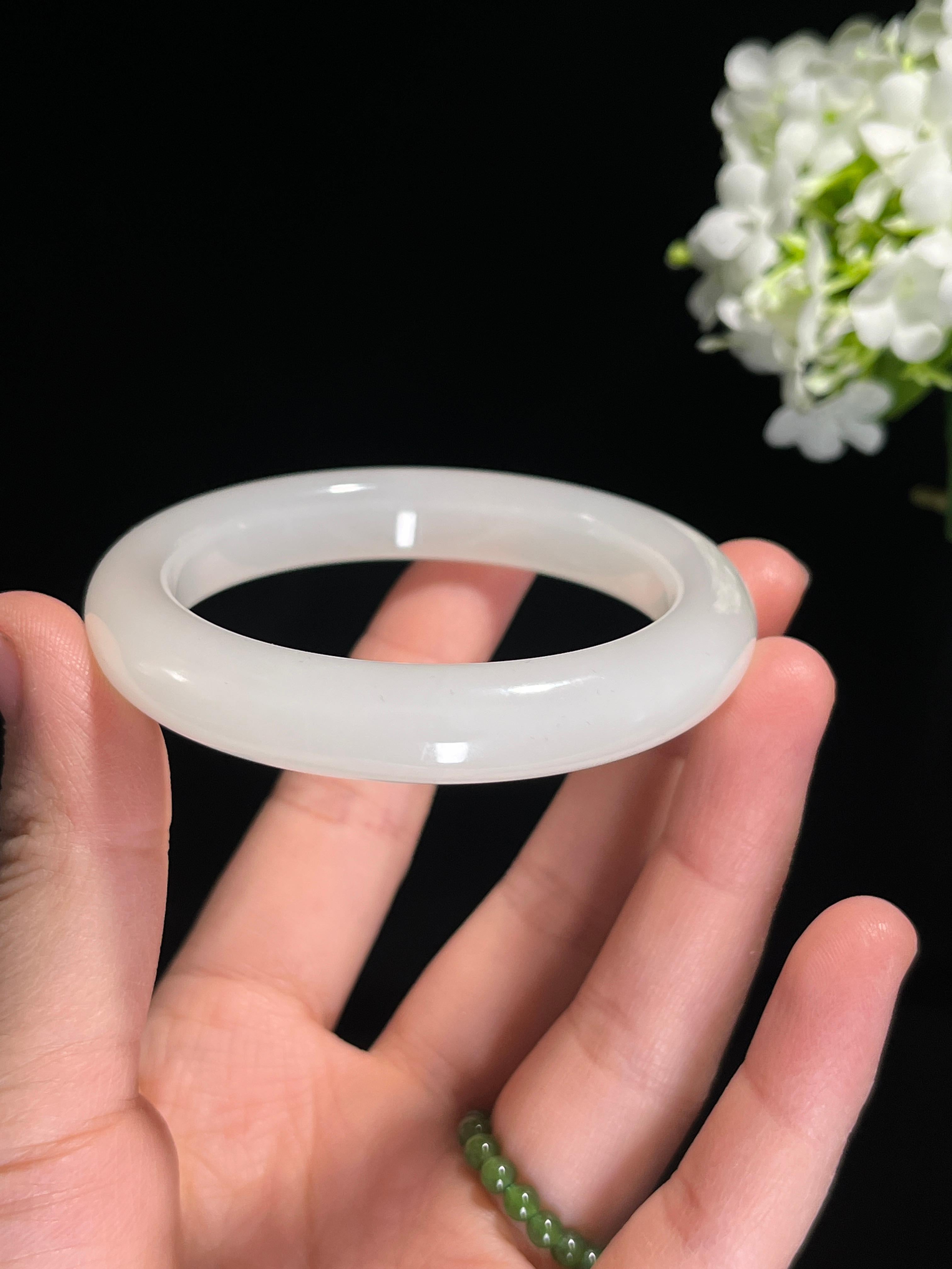 新疆天然和田玉羊脂白玉手镯精品3（卡55）（yc258358） – 添福玉器