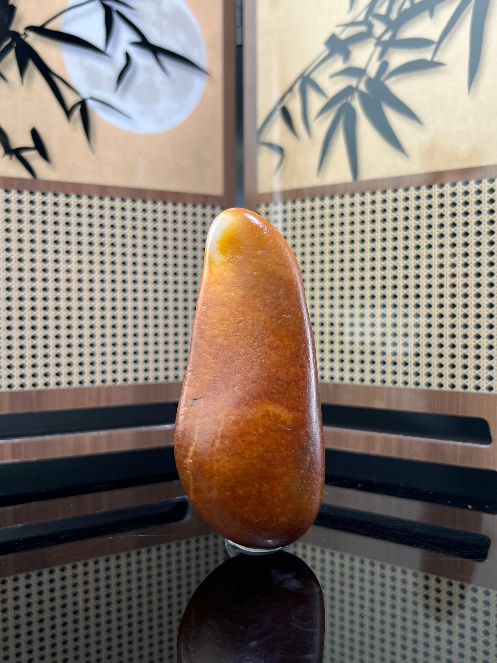 和田玉红沁籽料原石(yc211847)