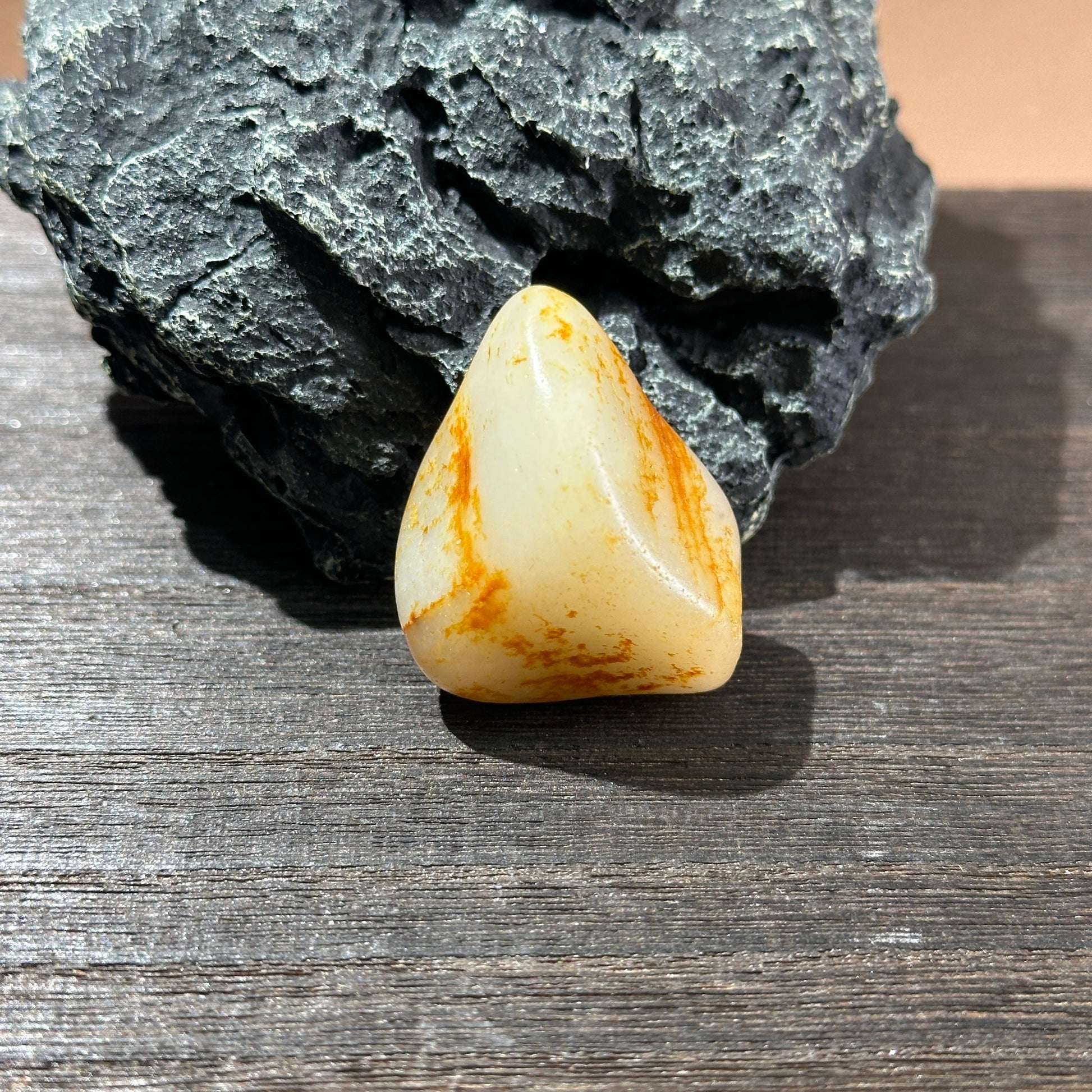 和田玉洒金皮籽料原石(yc198288)