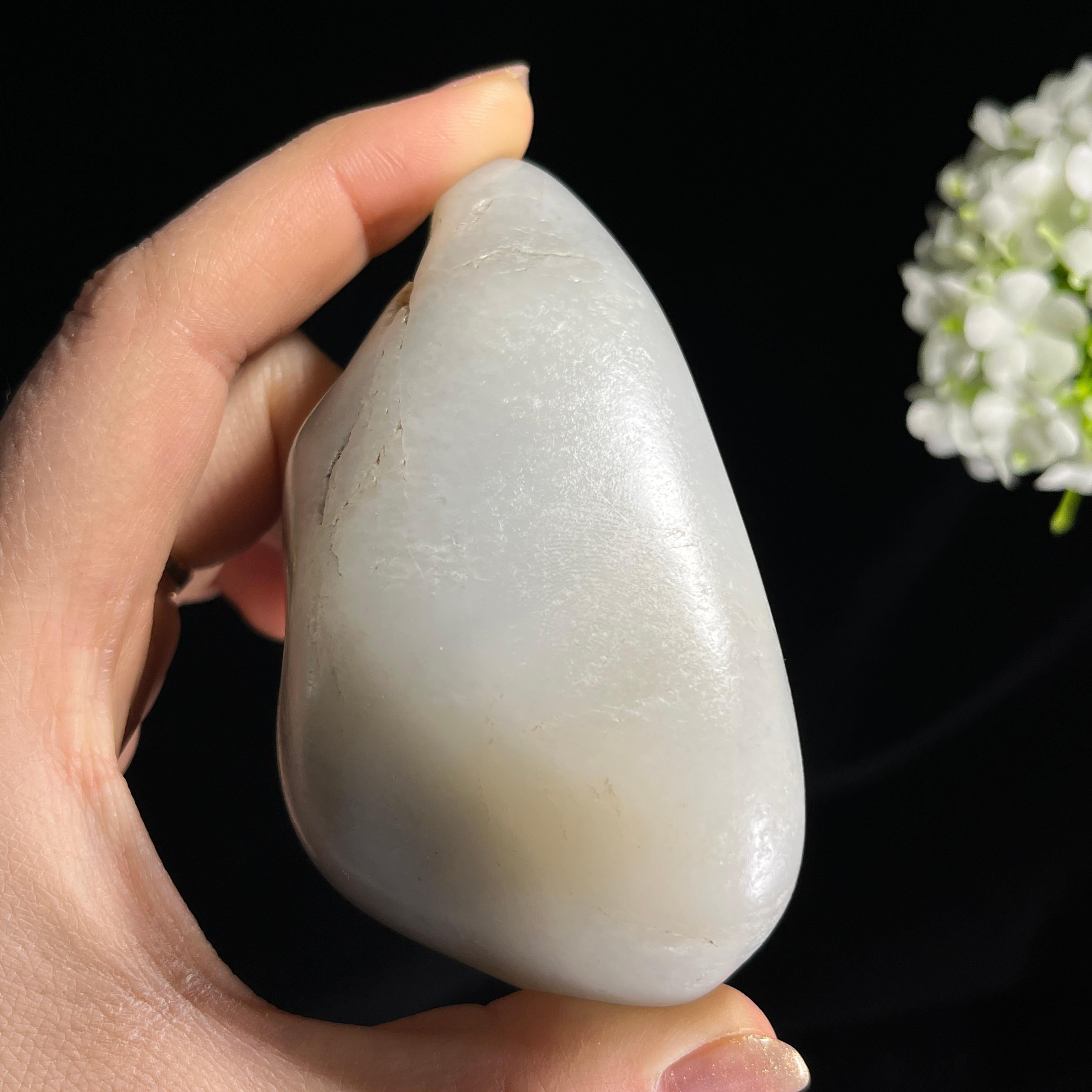 新疆天然和田玉“素玉含烟”青花籽料原石（yc300237） – 添福玉器