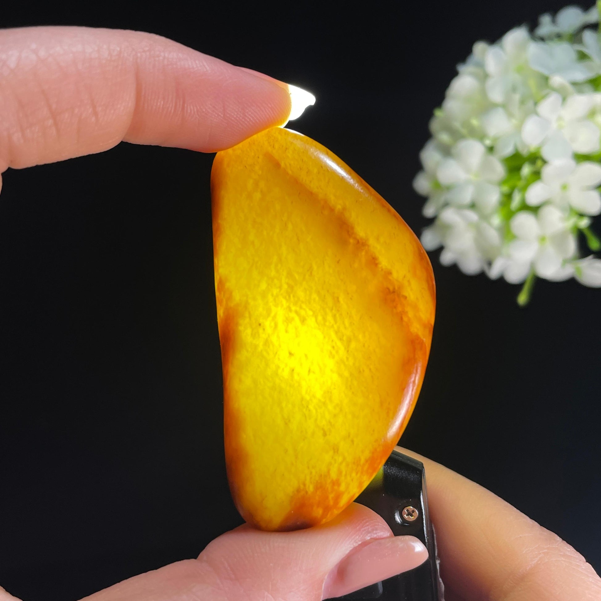 和田玉黄白种“秋砂染岸”聚红皮籽料（yc386331）