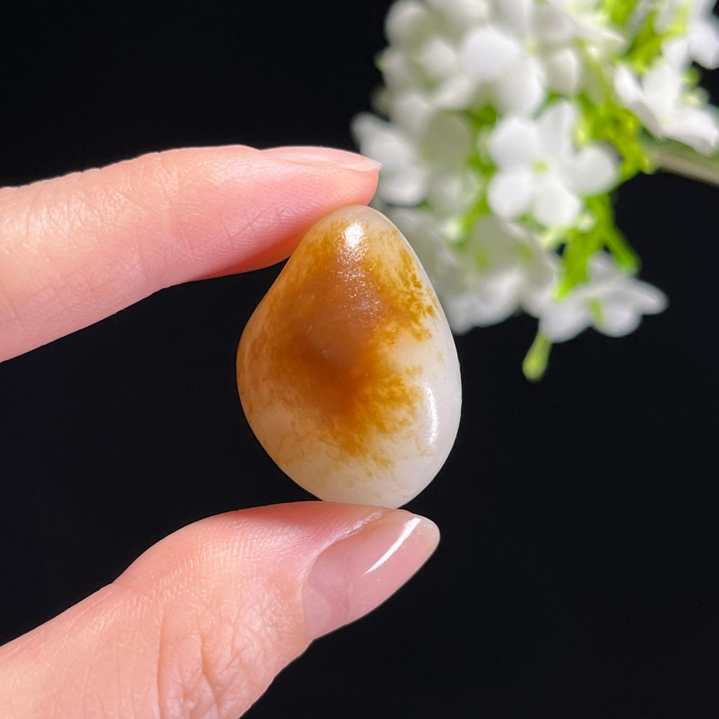 2026.1.9，和田玉一级白洒金秋梨皮“金云裹雪”籽料原石（yc308187）