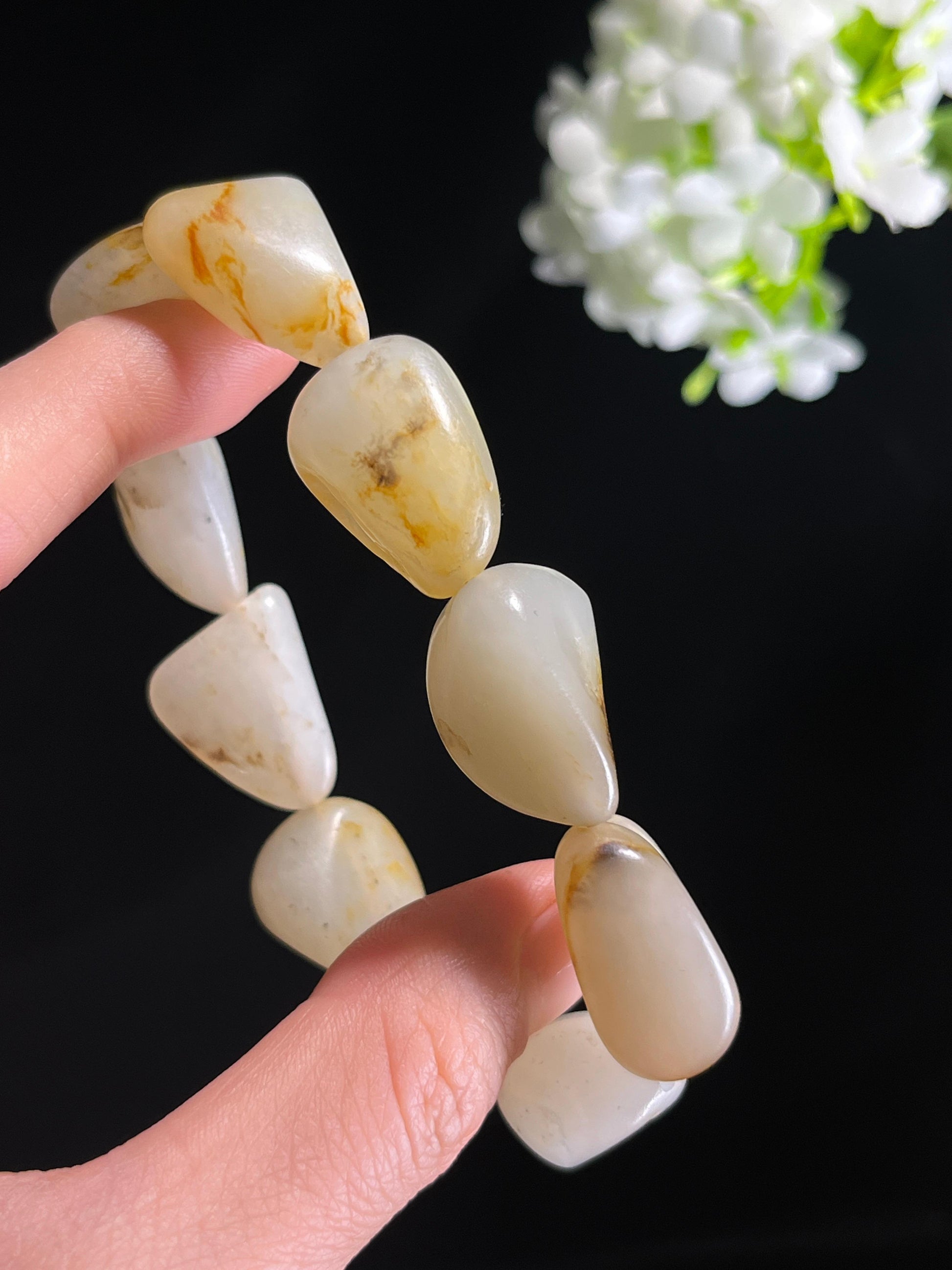 新疆天然和田玉籽料原石洒金皮手串（yc269697）