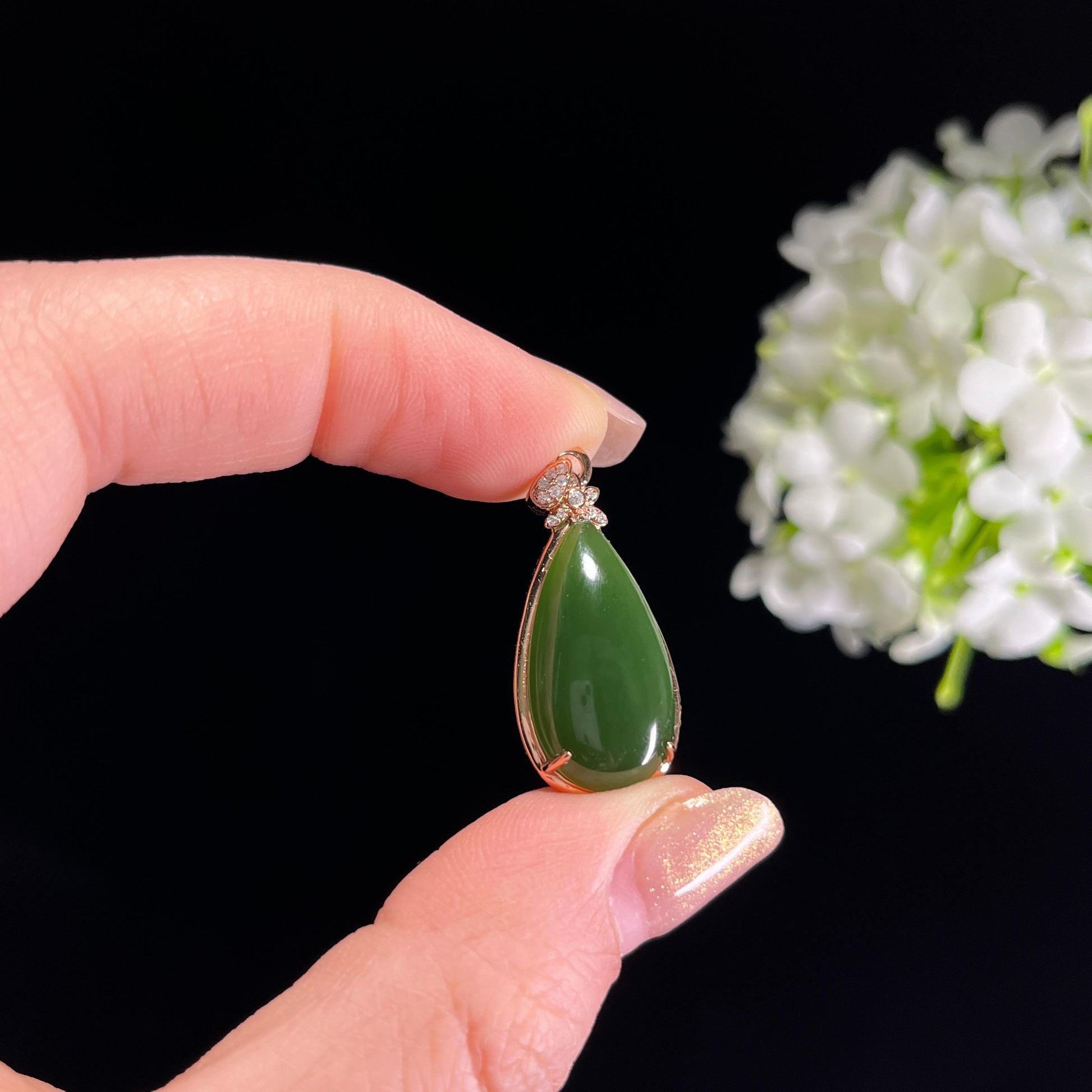 新疆天然和田玉18K金镶碧玉水滴吊坠（yc351472）