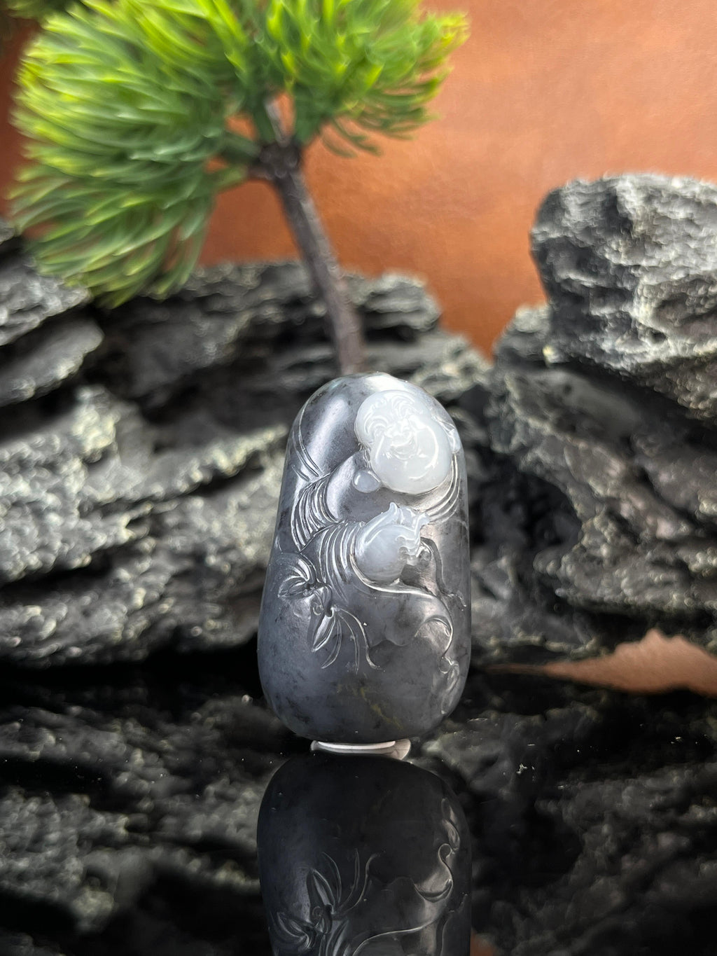 和田玉青花籽料弥勒佛雕刻挂件（yc222777）