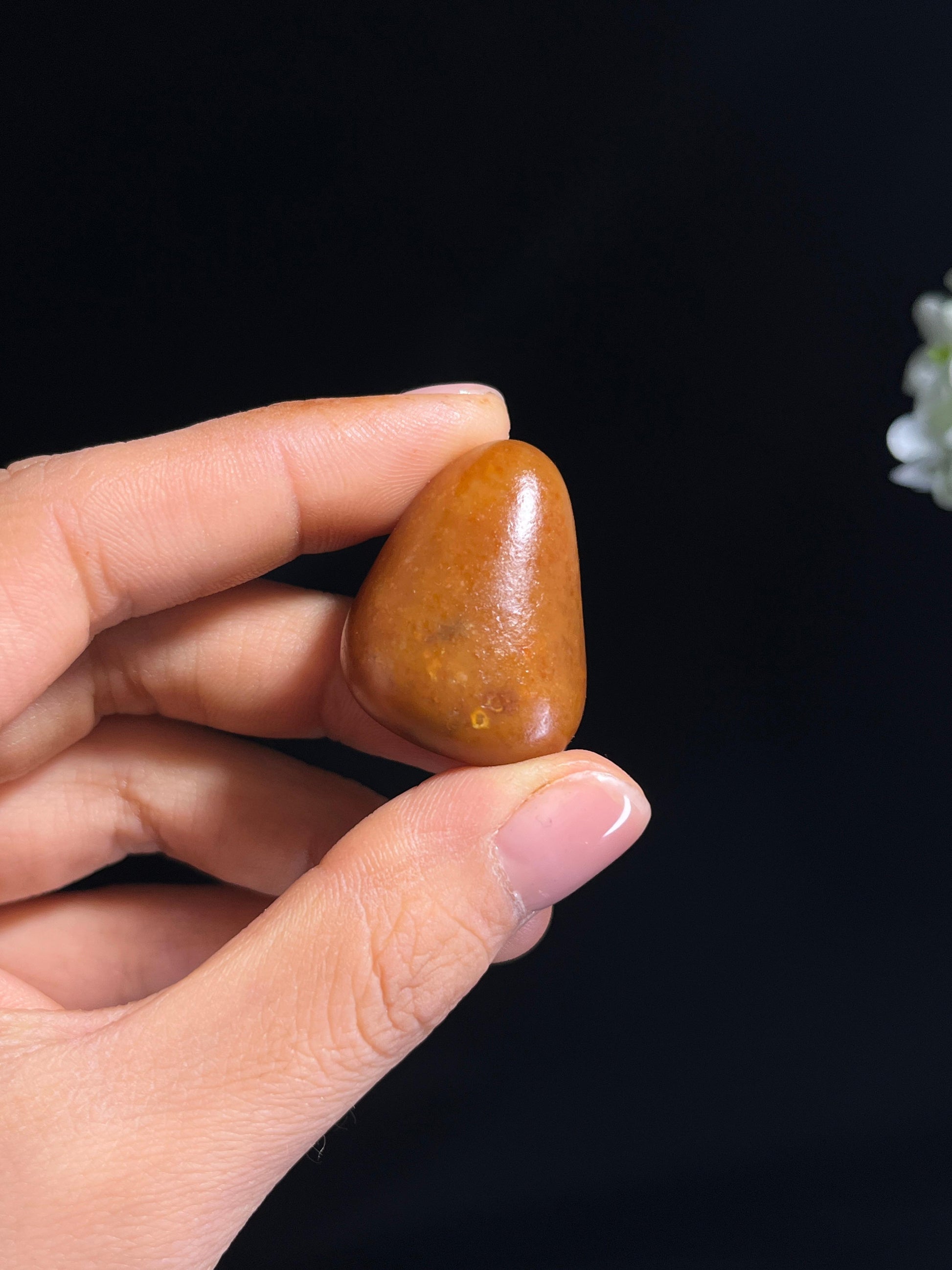 新疆天然和田玉黄沁籽料原石挂件（yc263891）