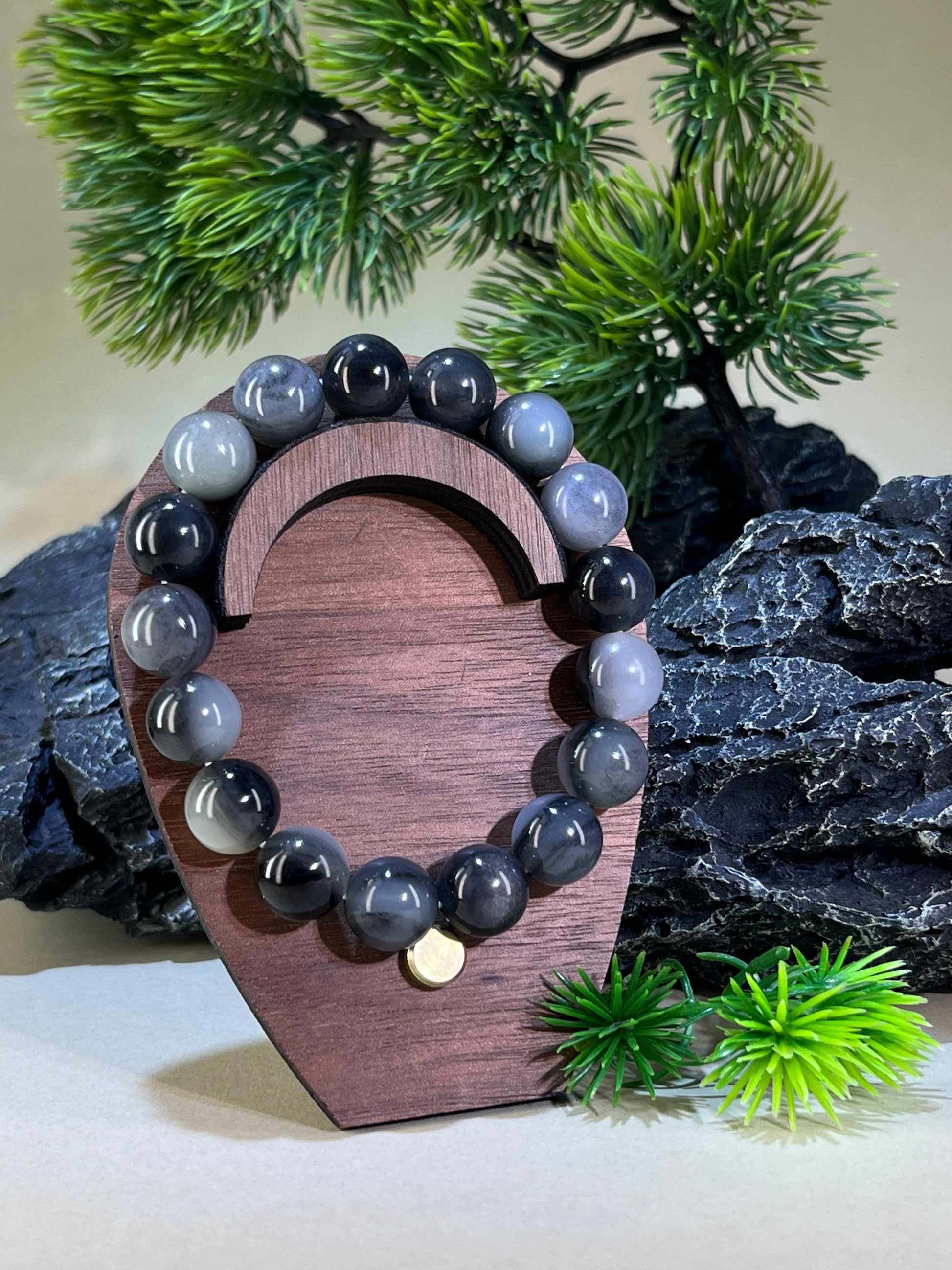 和田玉青花带猫眼籽料多宝串（12.5卡）（yc222820）