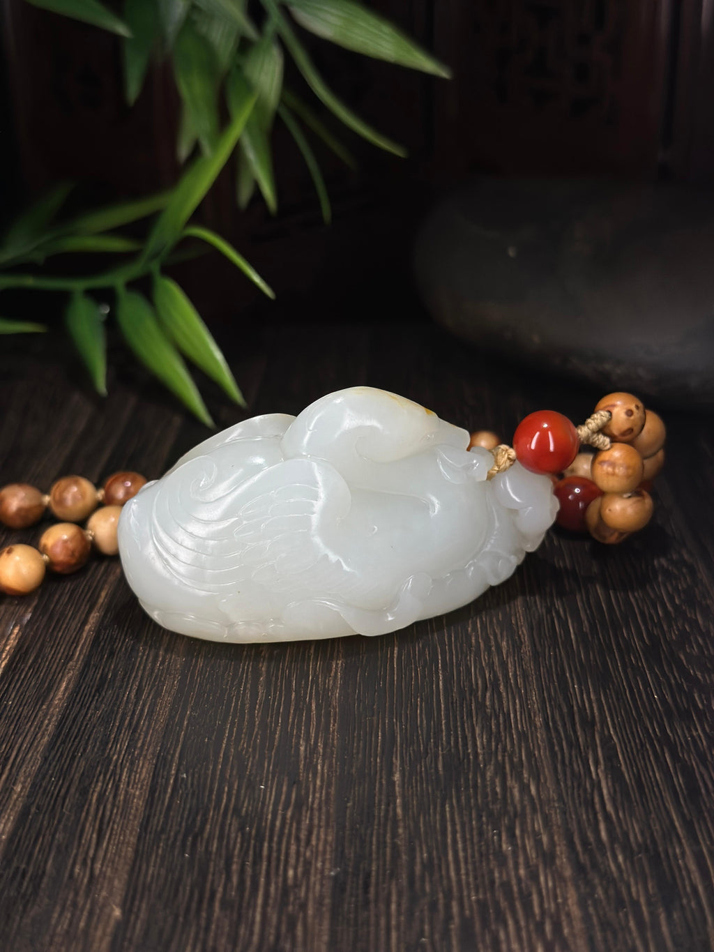 新疆和田玉精品白玉洒金皮籽料鹅如意手把件（yc712141）