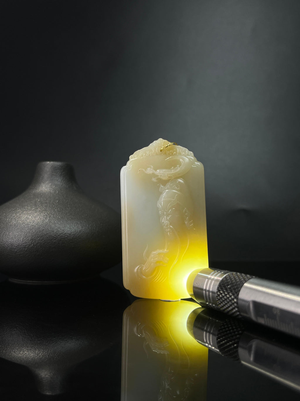 和田玉且末糖白“玉韵关公牌”（yc242893）