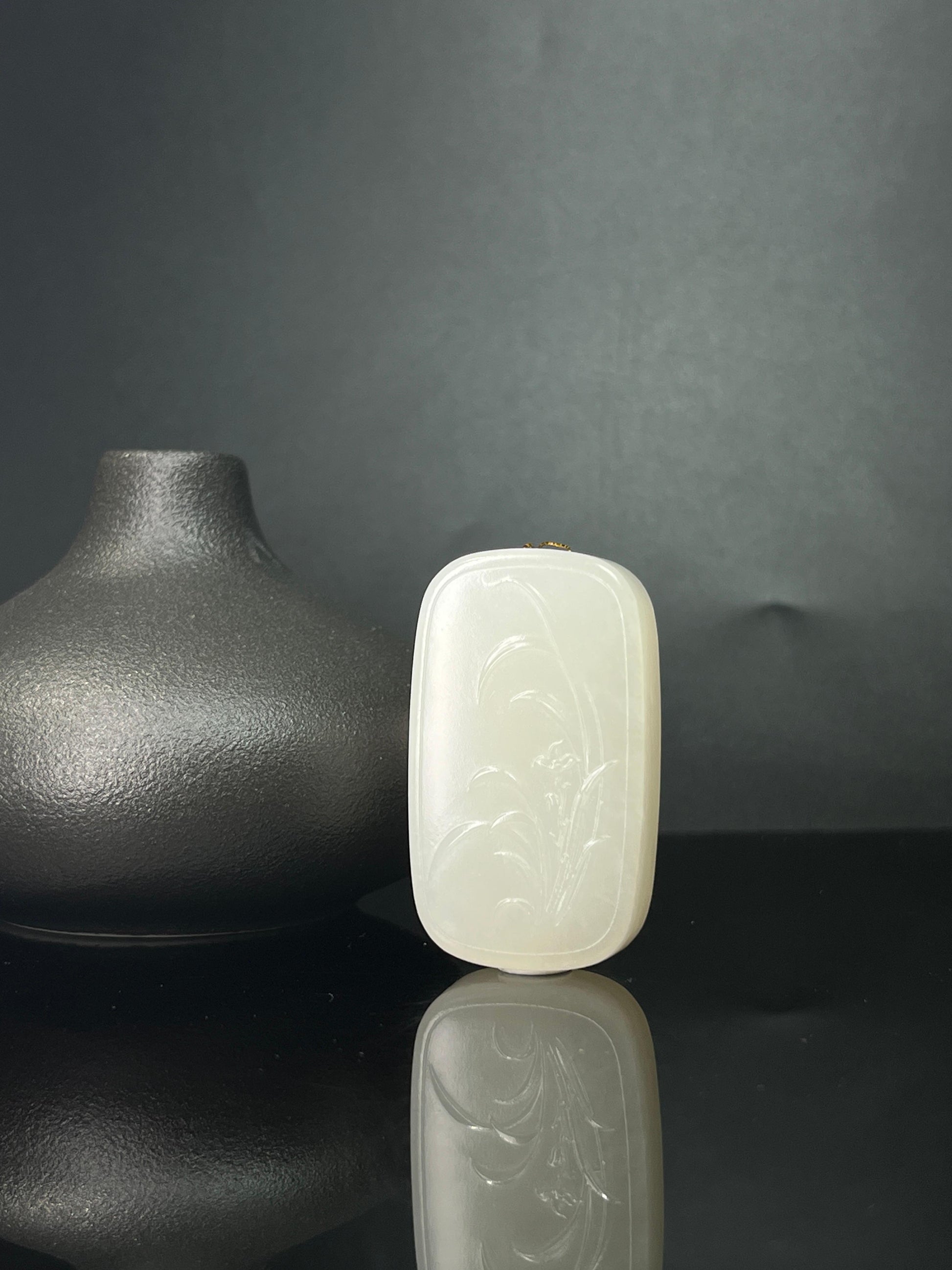 天然和田玉白玉兰花雕刻挂件（yc242872）