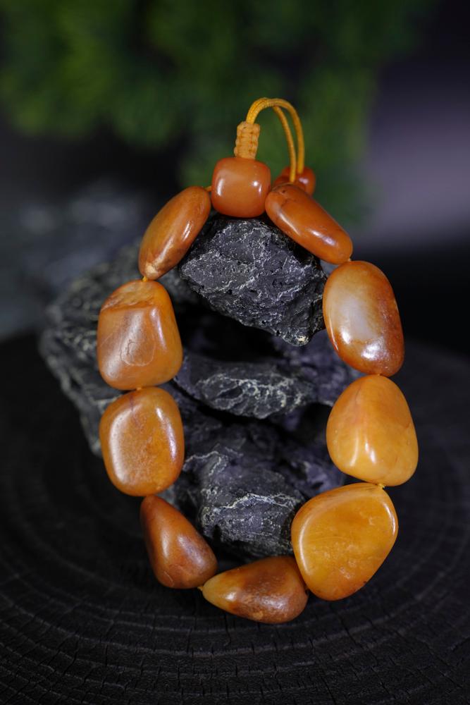 新疆和田玉红黄沁皮籽料手串（原籽无修）（yc229803）