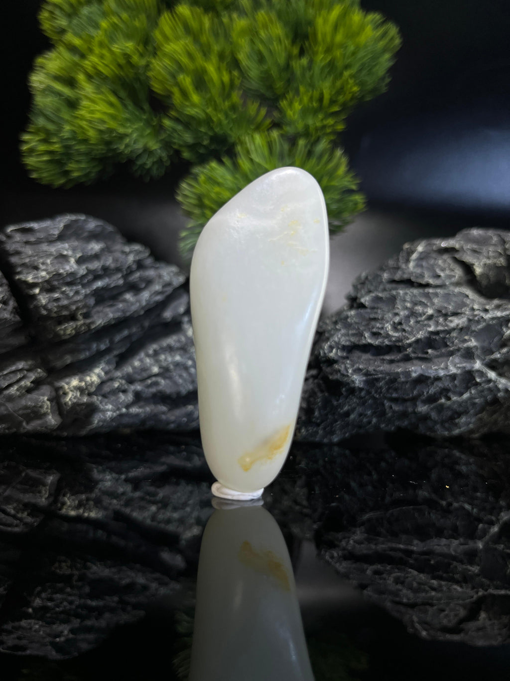 和田玉略带洒金皮原籽（yc212535）