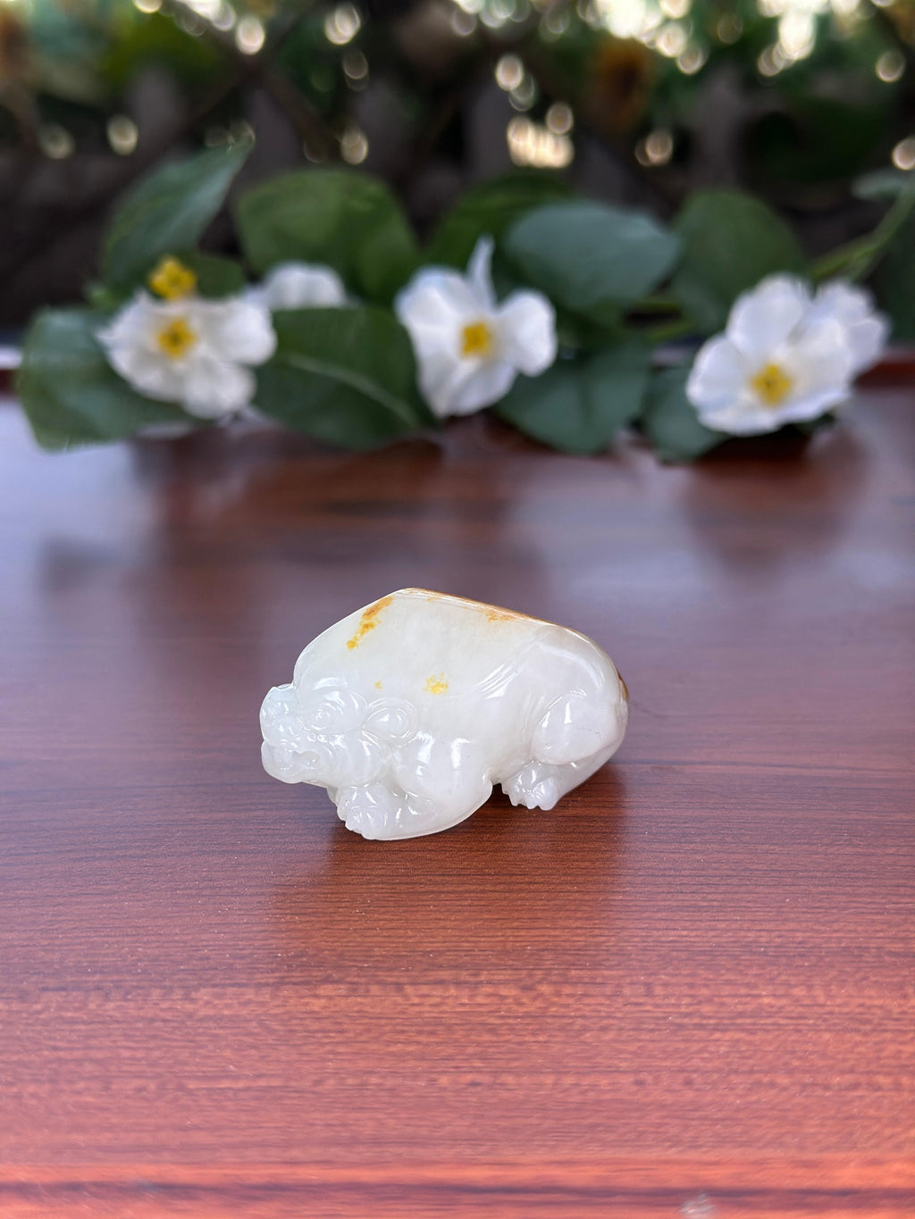 新疆和田玉精品白玉聚红皮籽料龙龟挂件（yc706476）