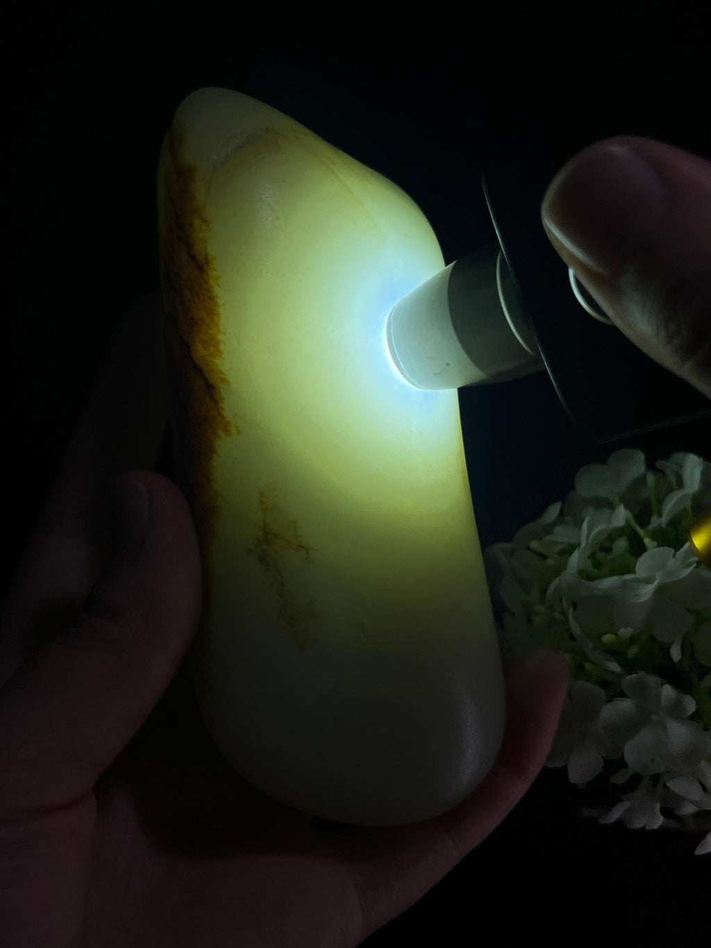 新疆和田玉收藏级红皮白肉籽料原石（yc253258）