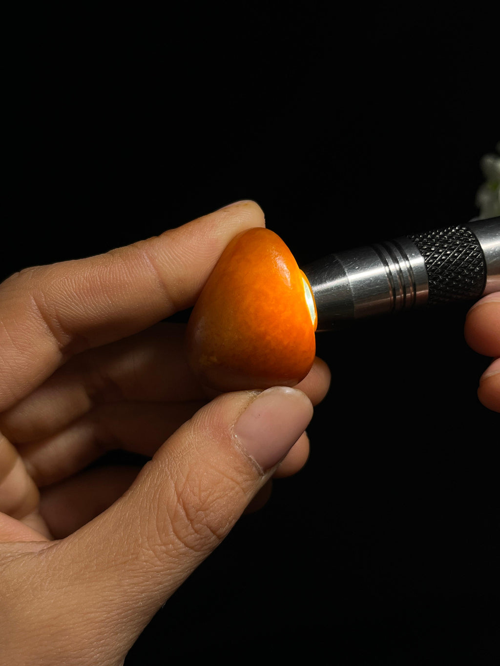 新疆天然和田玉黄沁籽料原石挂件（yc263891）