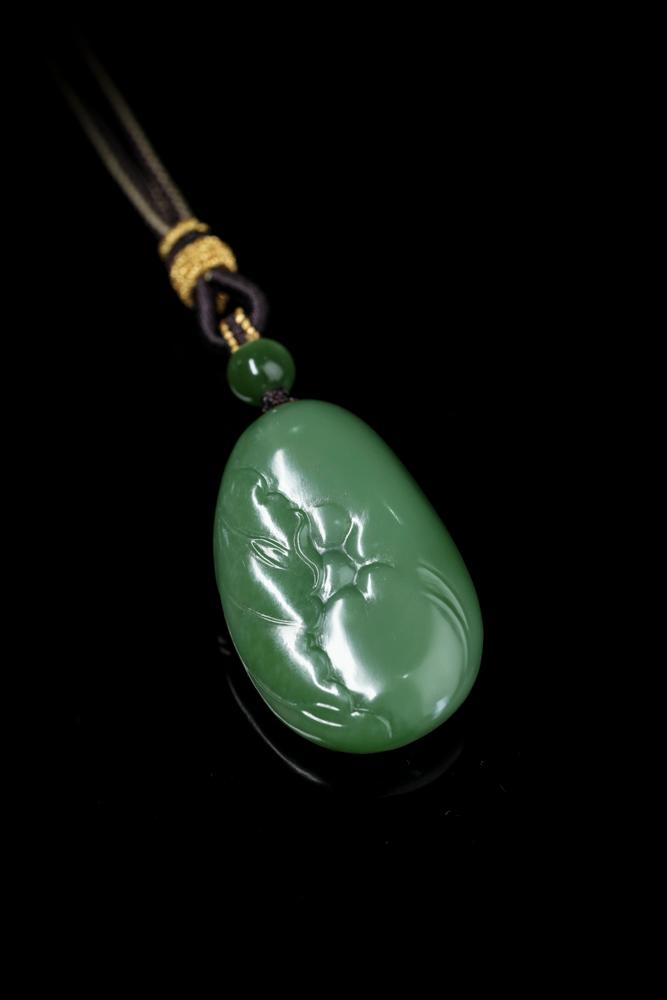 和田玉碧玉“牛气冲天”挂件（yc253277）