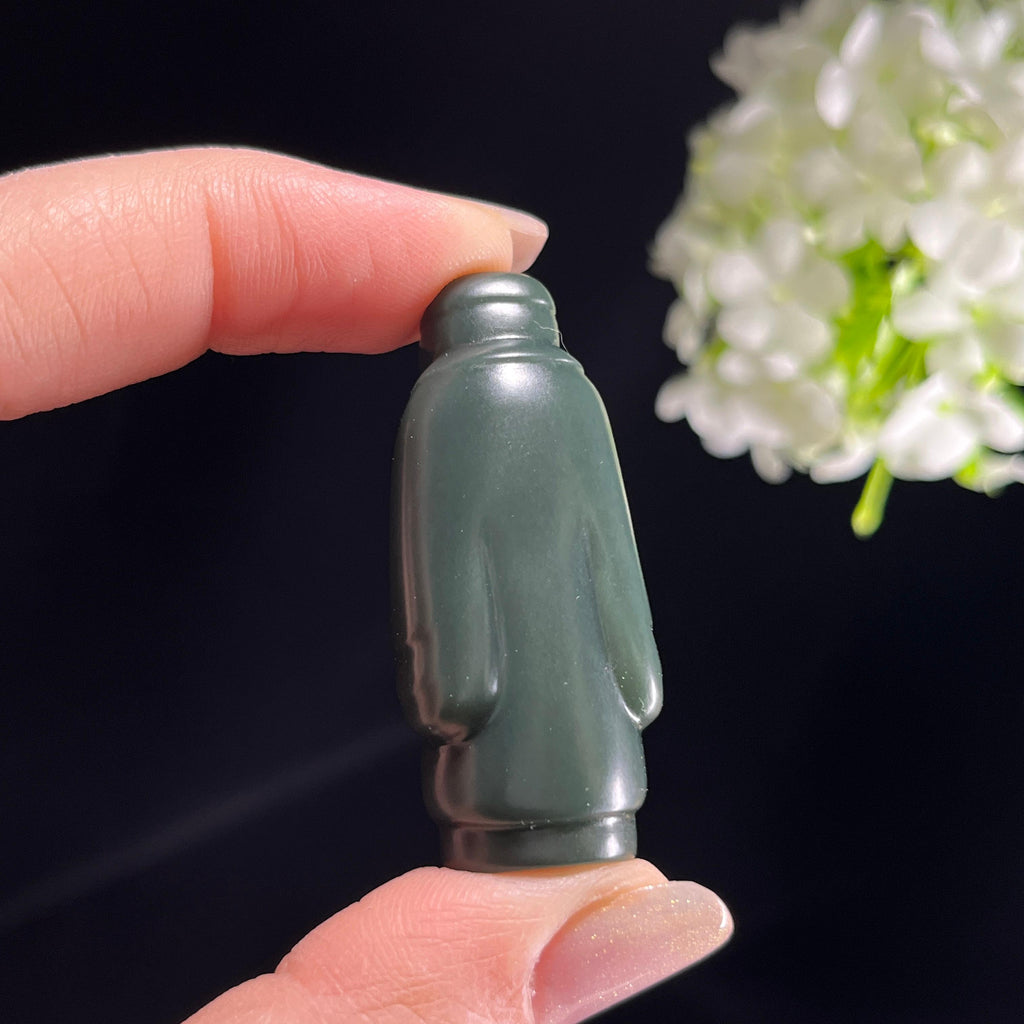 新疆天然和田玉沙枣青翁仲雕刻挂件（yc353807）