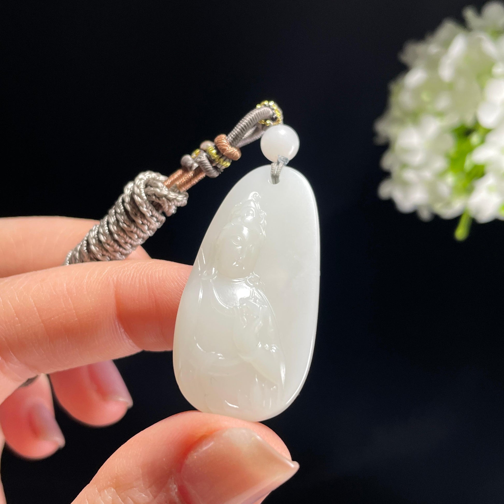 新疆和田玉米达料白玉观音雕刻挂件（yc365299）