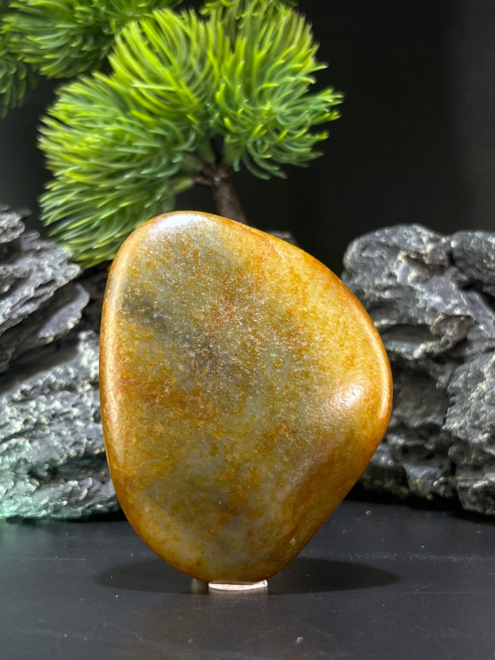 新疆天然和田玉青花洒金皮籽料原石手把件（yc224186）