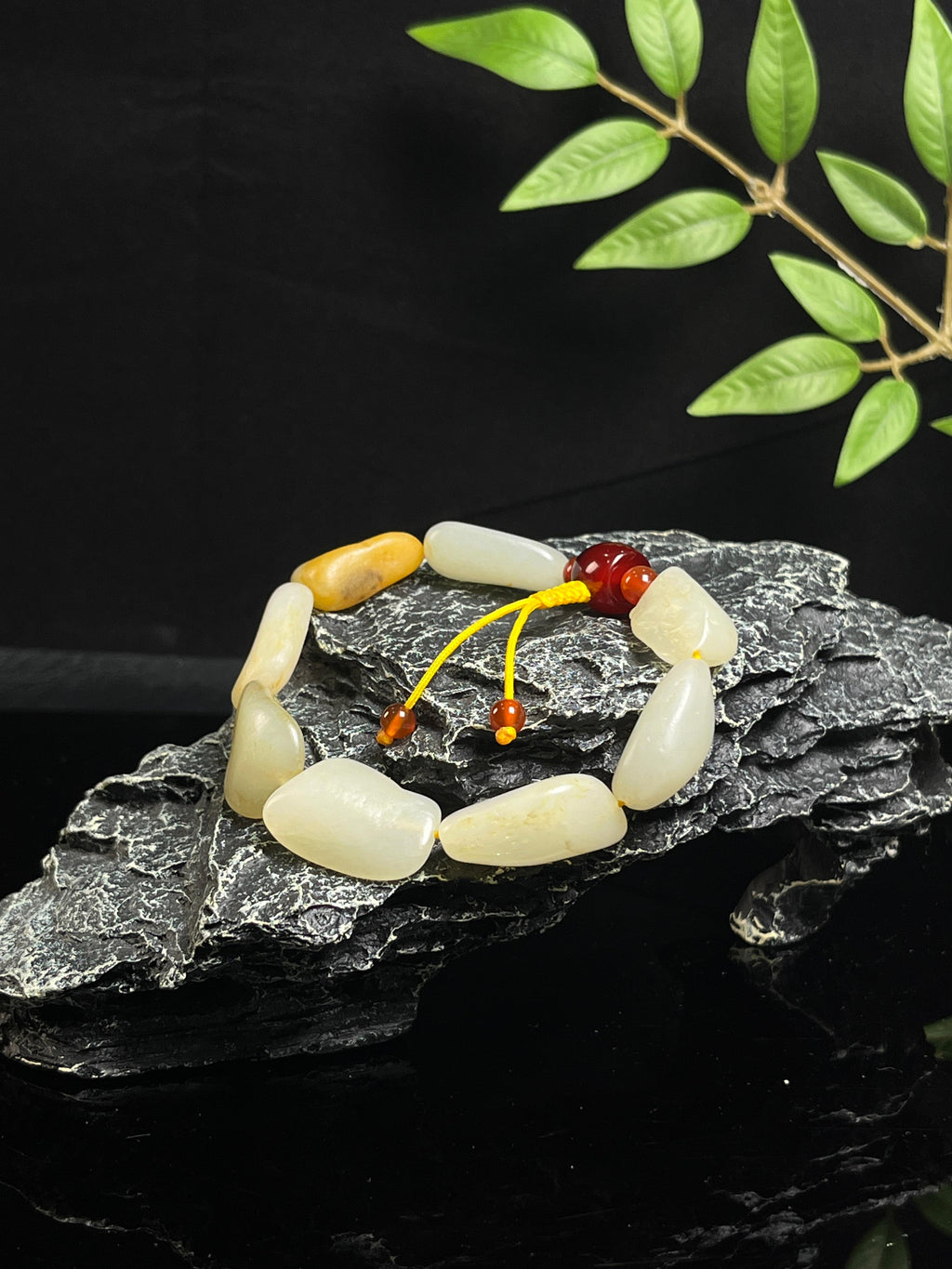 新疆天然和田玉籽料原石手串（yc230365）