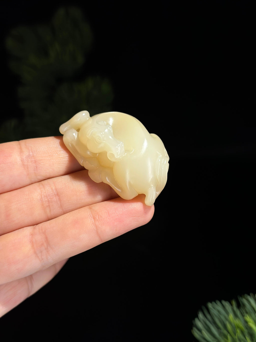 和田玉糖玉马上封侯雕刻挂件（yc481081）