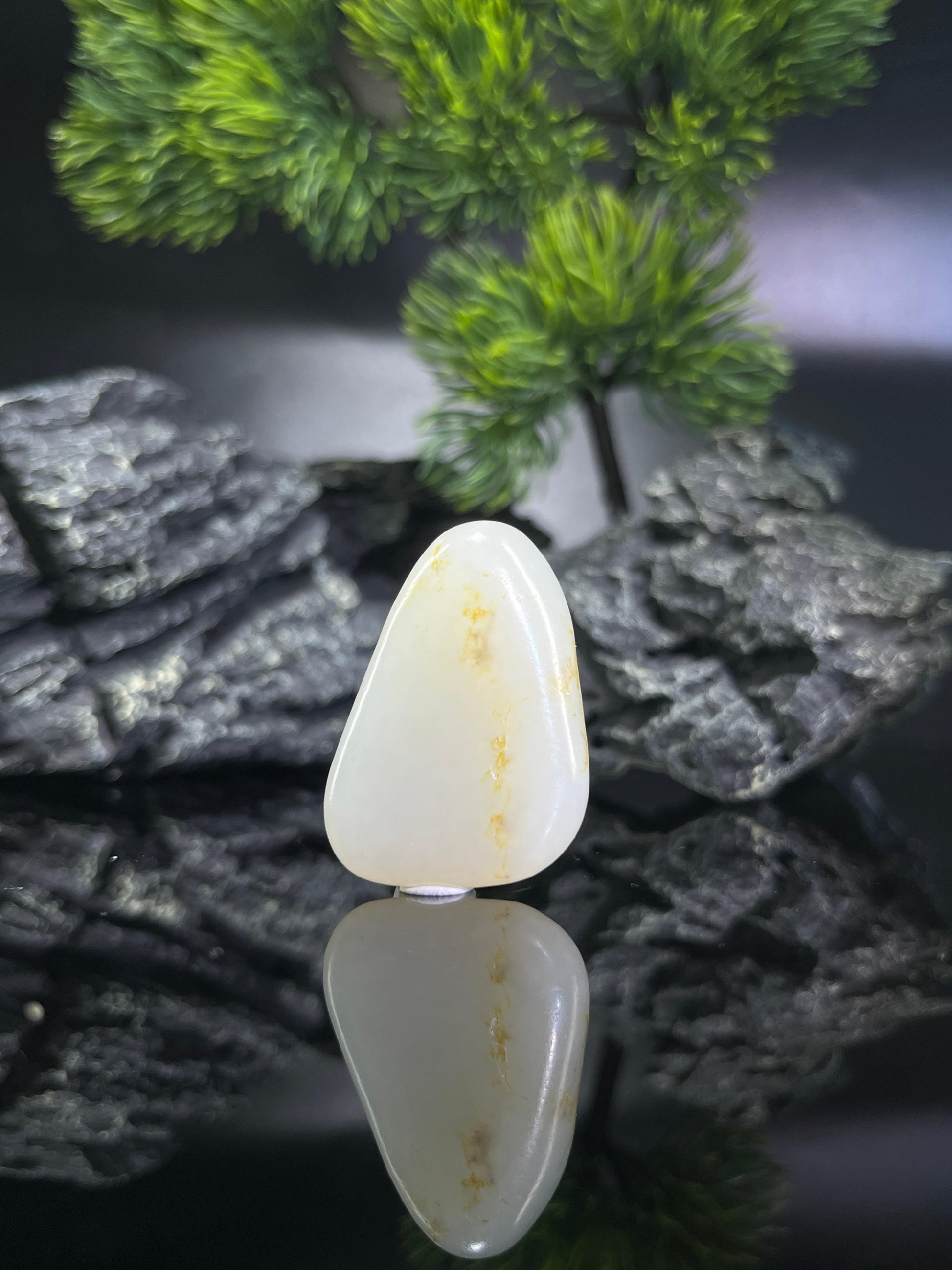 和田玉洒金皮一级白籽料原石（yc211906）