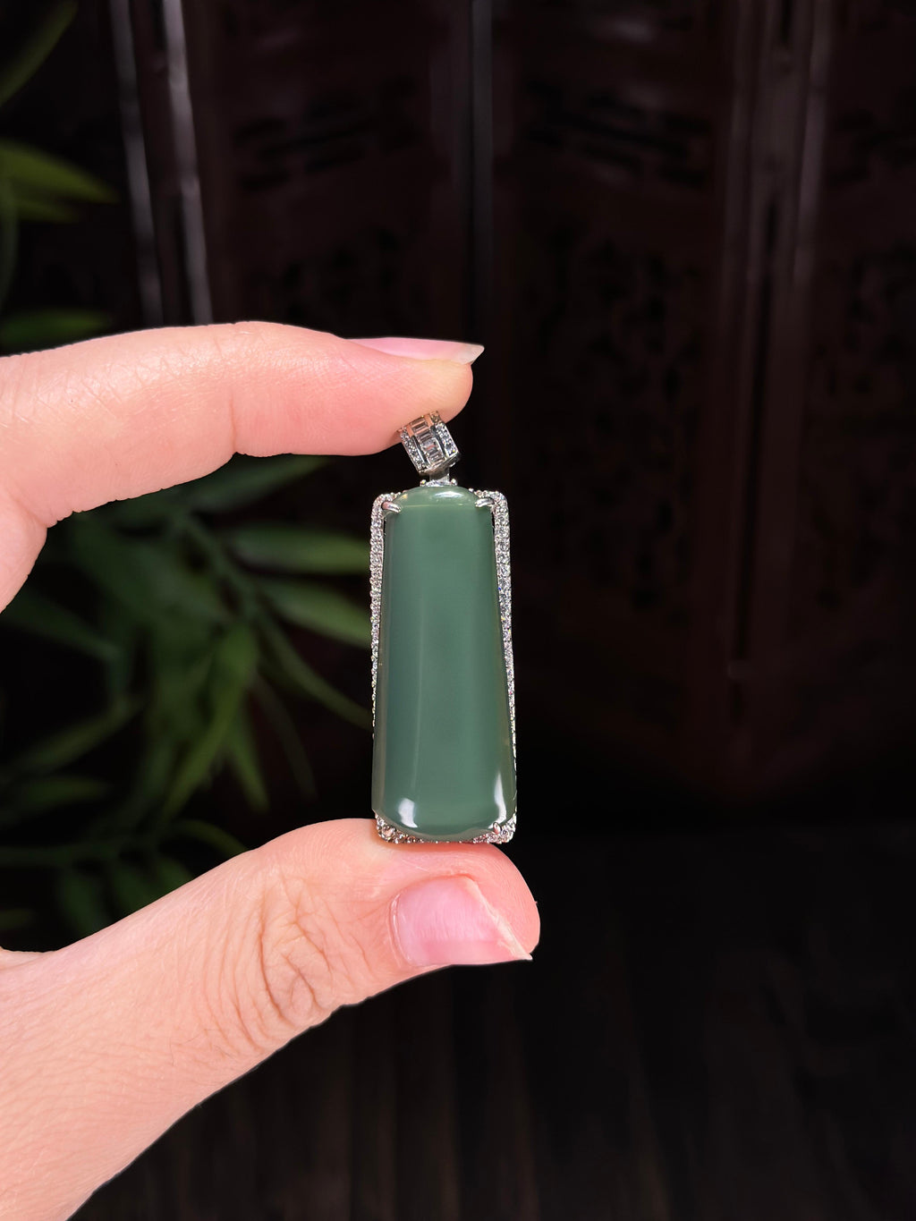 和田玉精品925银镶沙枣青无事牌（yc702745）