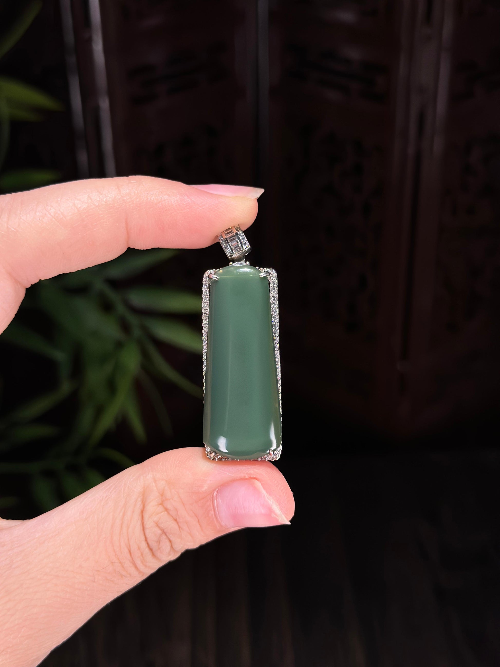 和田玉精品925银镶沙枣青无事牌（yc702745）