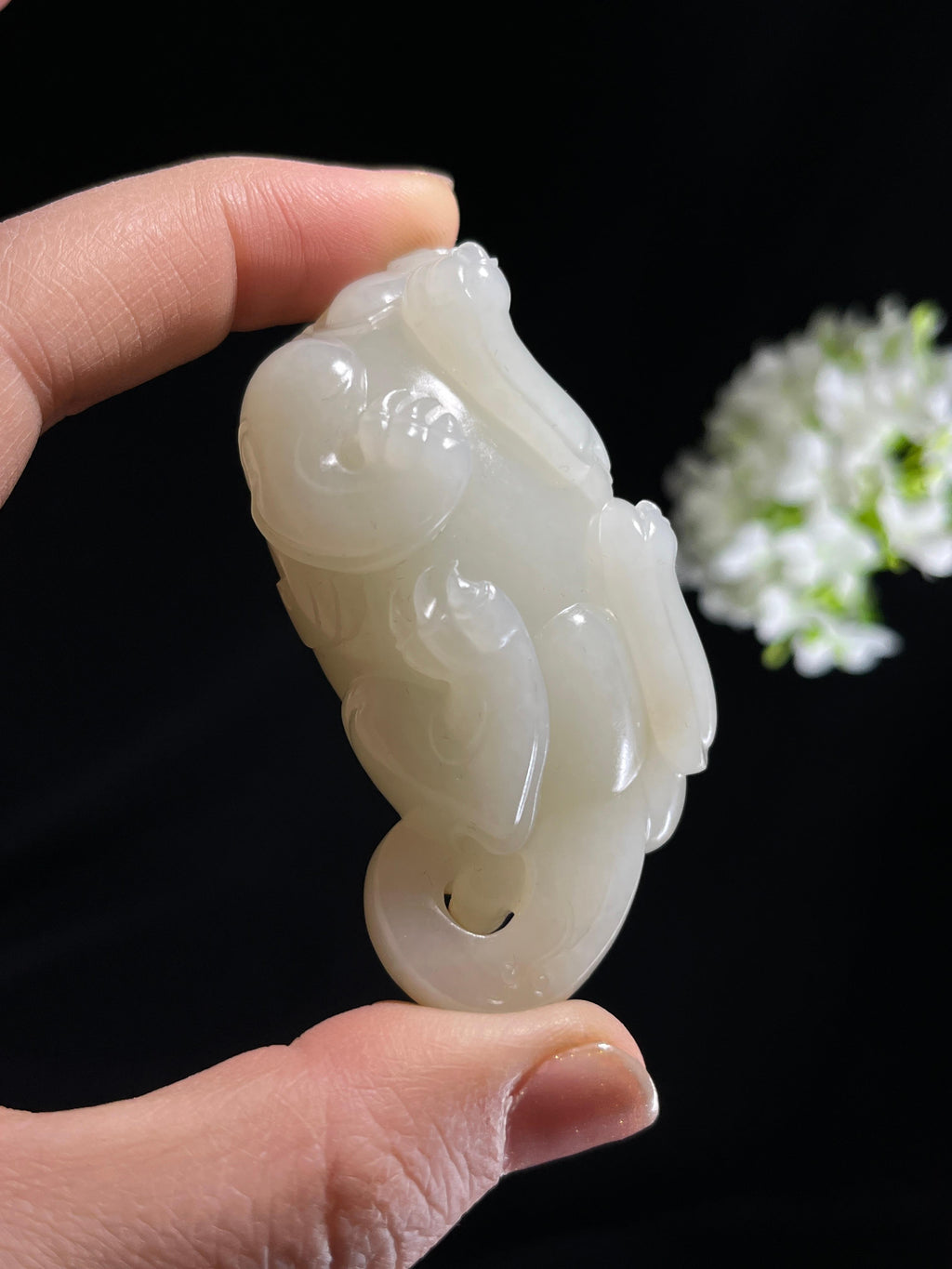 新疆天然和田玉白玉籽料洒金皮貔貅小手把（yc268806）