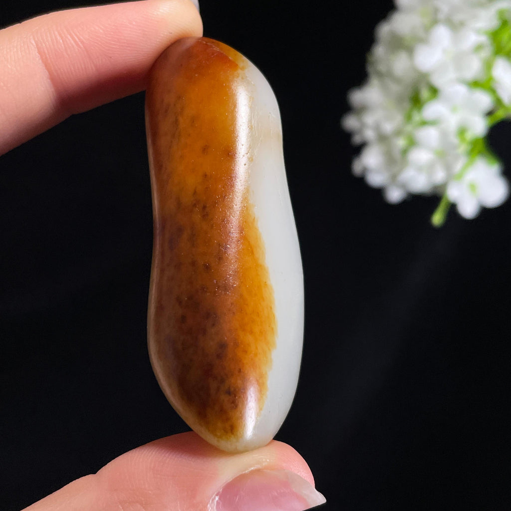 和田玉白玉“赤练缠霜”红皮白肉手把件籽料（yc416555）