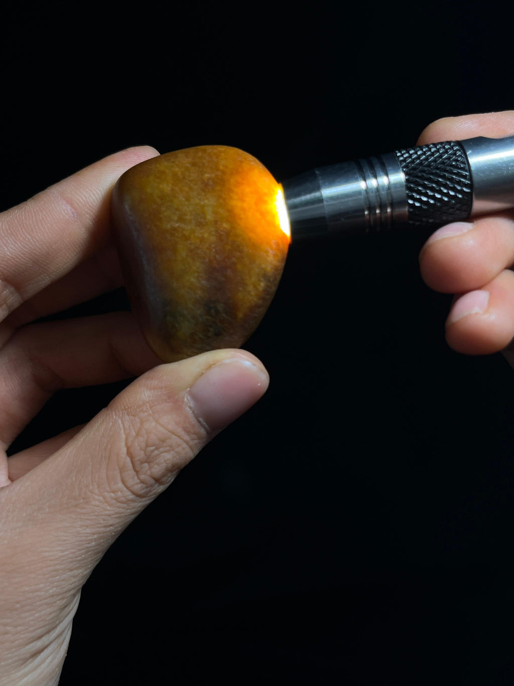 新疆天然和田玉籽料原石（yc263741）