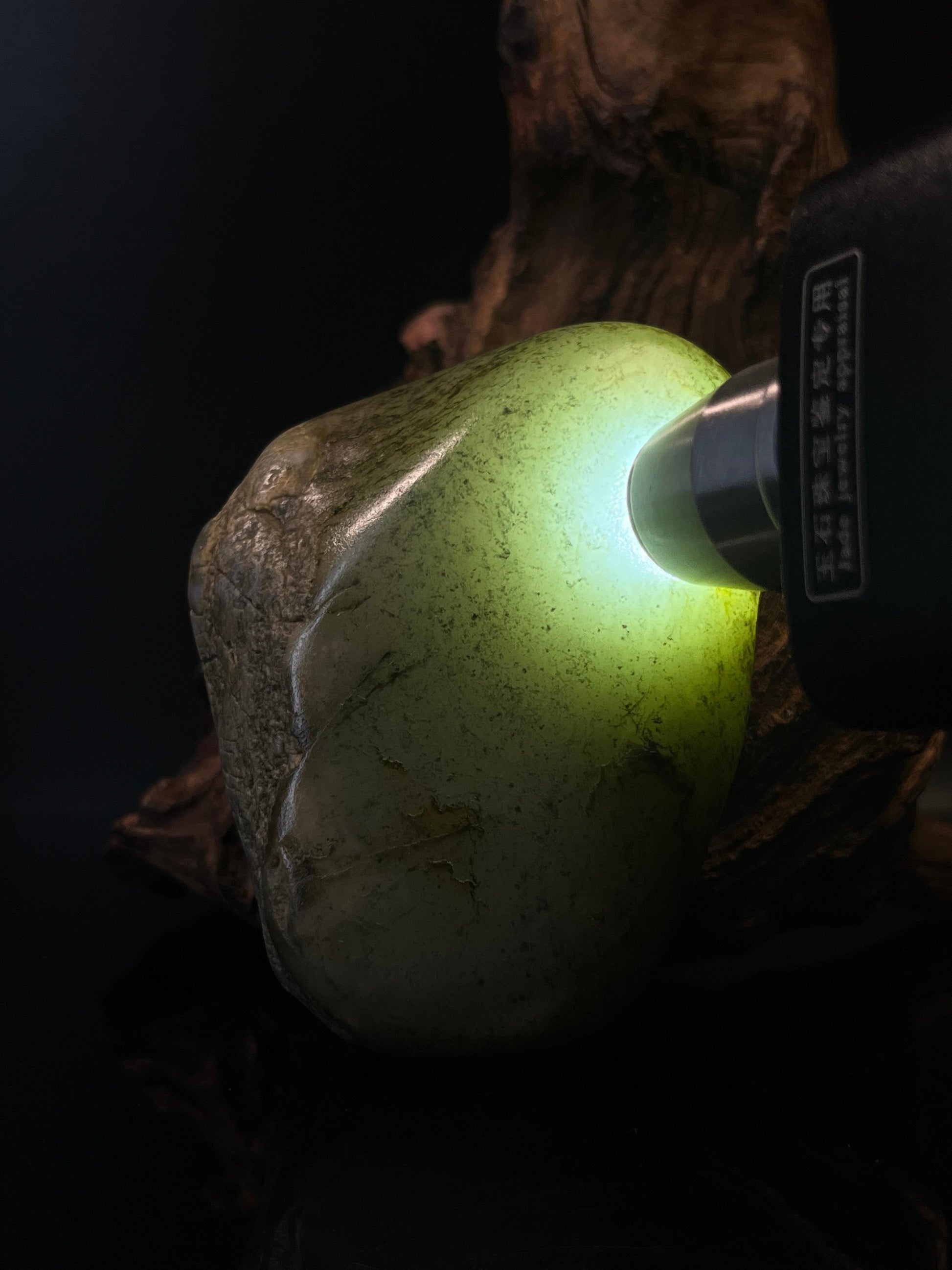 新疆和田玉籽料原石油库料特色小摆件（yc236708）