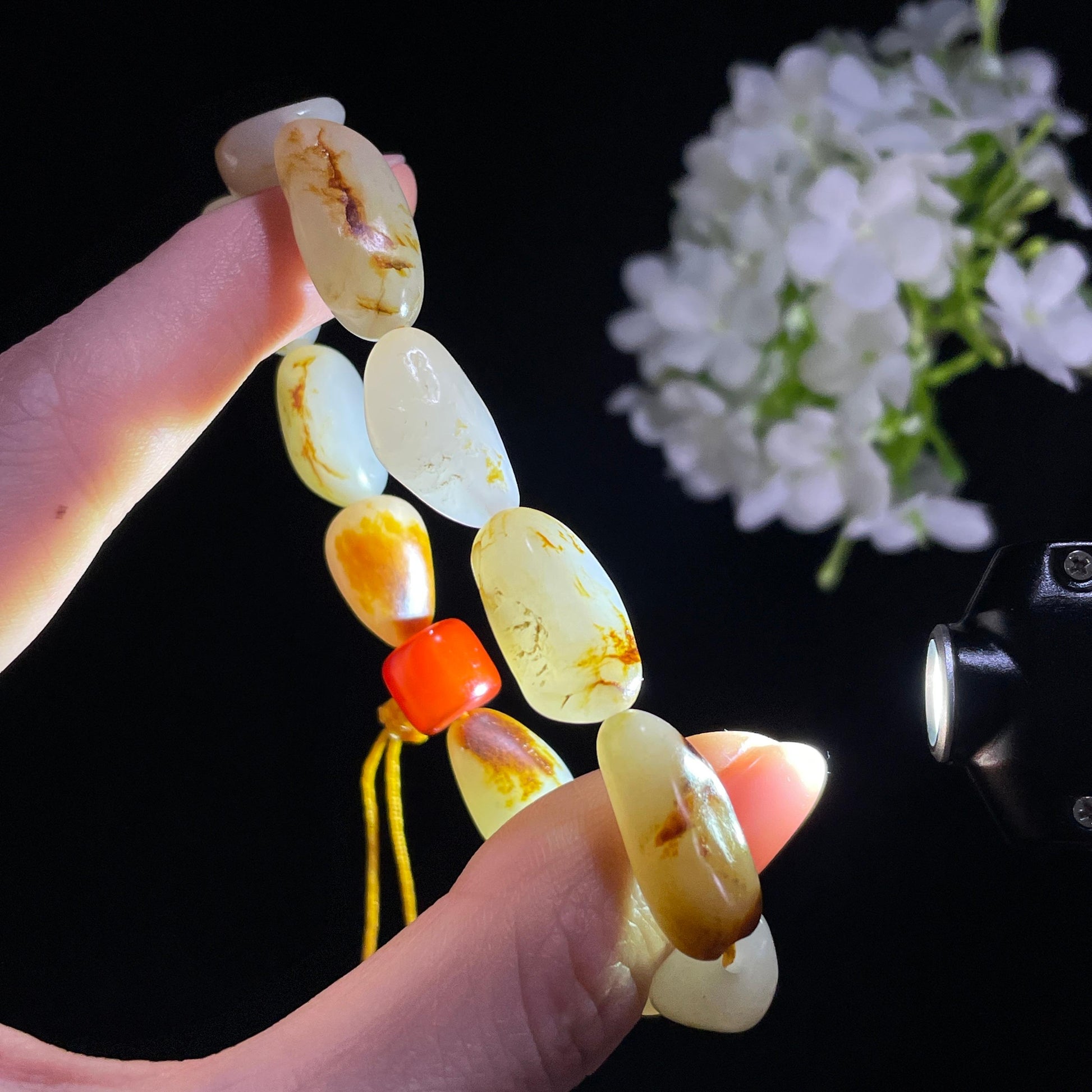 新疆天然和田玉白玉红皮原籽手串（11颗）（yc396001）