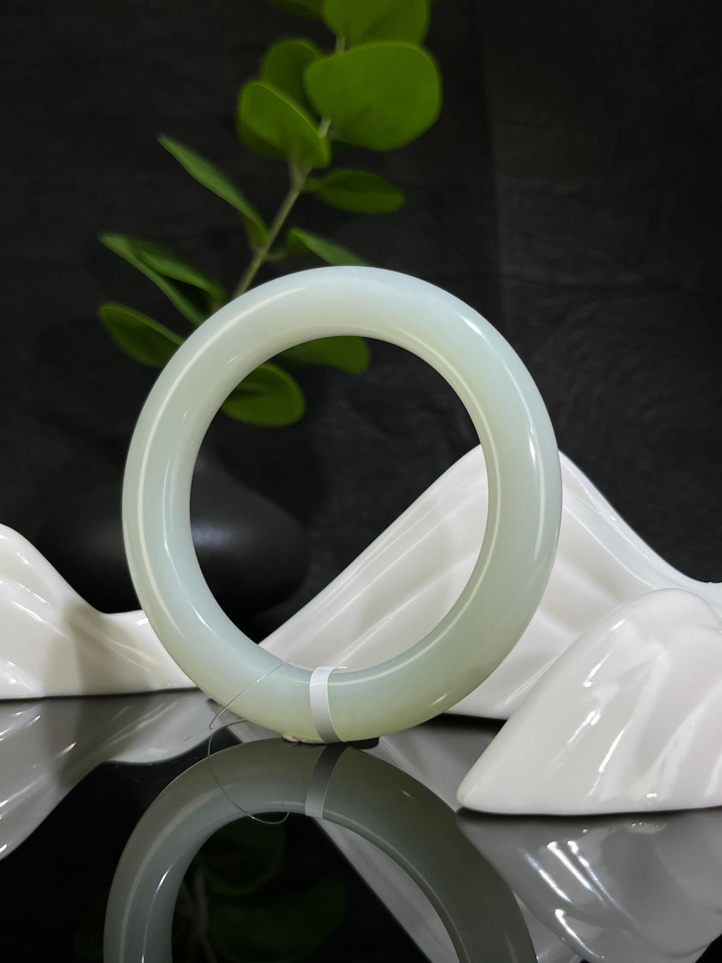 和田玉高青白手镯（57卡）（yc231972）