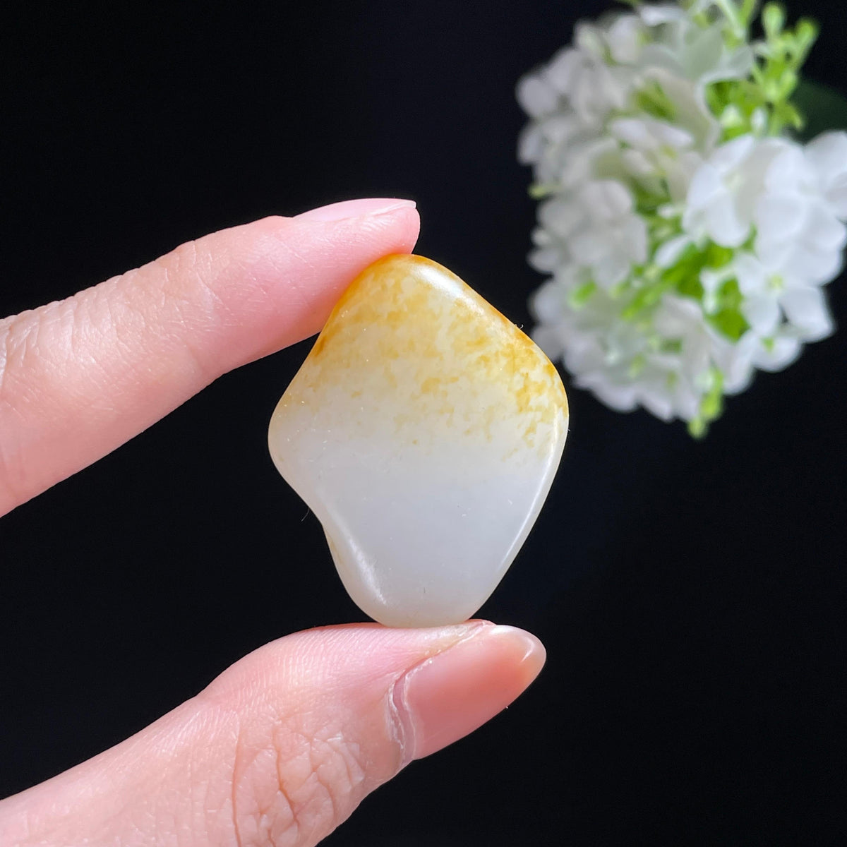 新疆和田玉一级白洒金皮精品挂件籽（yc479267）