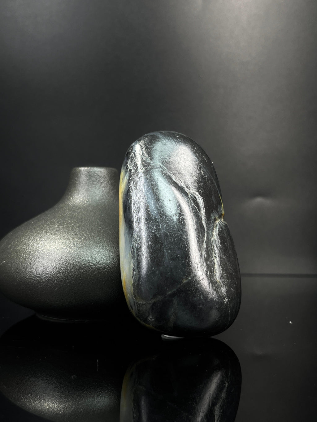 新疆和田玉青花籽料原石（yc241946）