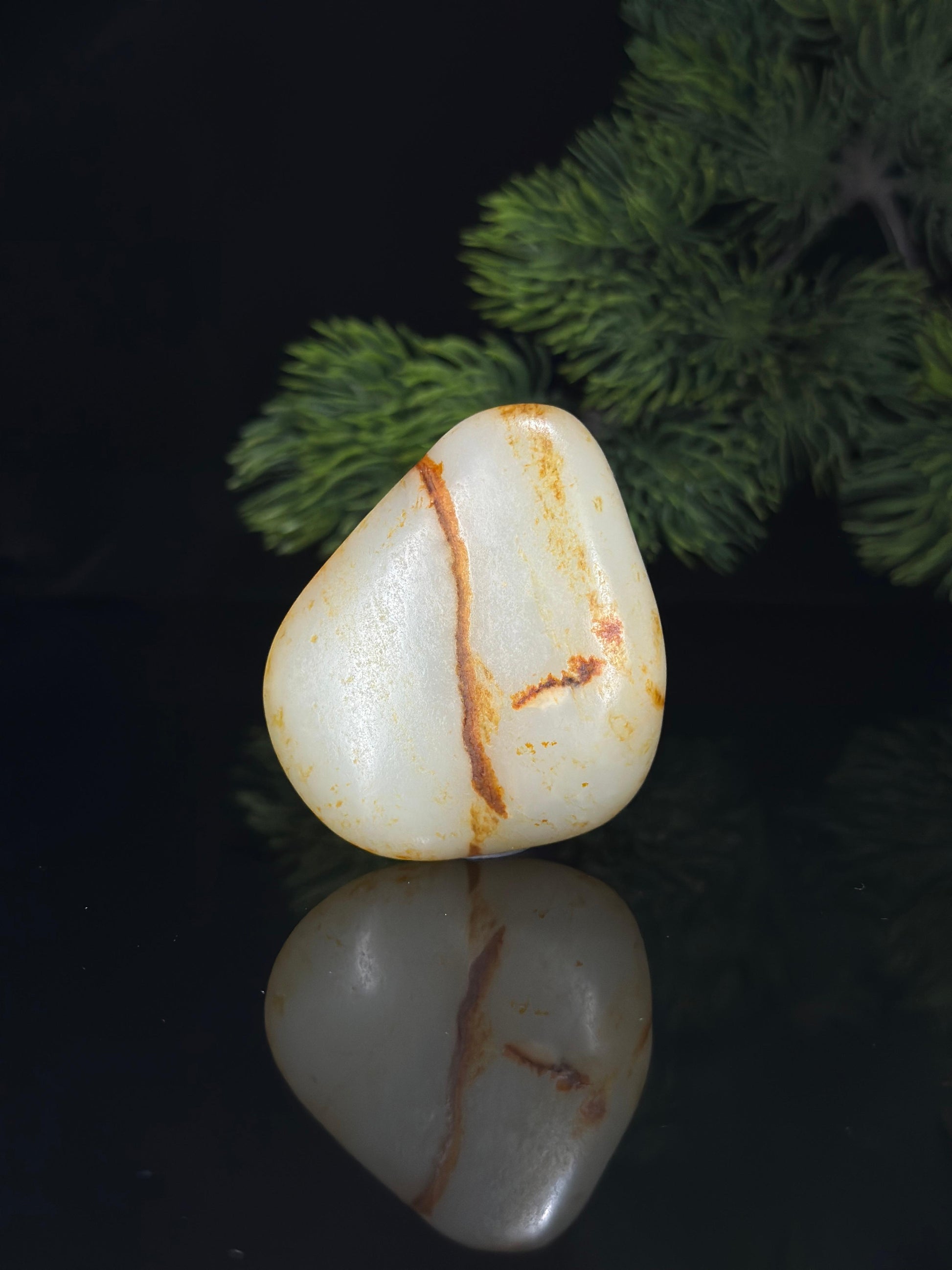 新疆和田玉白玉特色红皮珍品籽料手把件（yc536611）