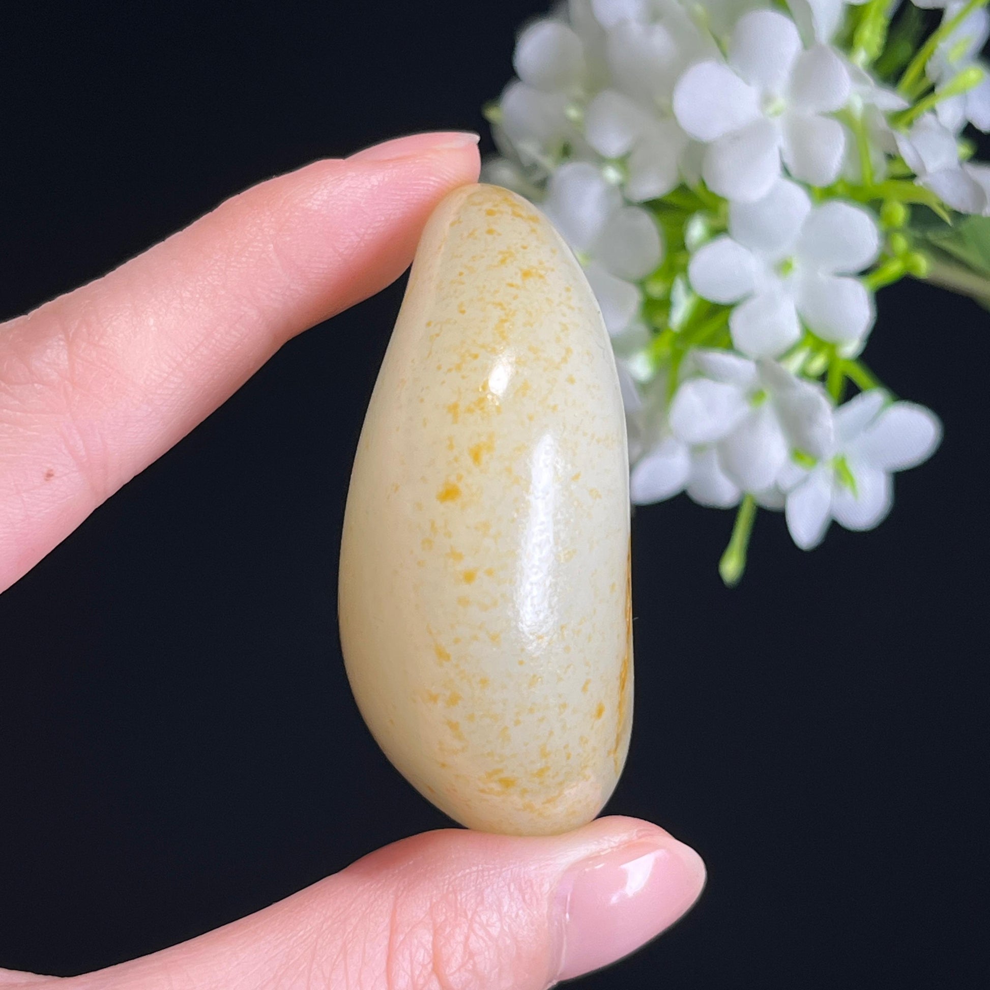 新疆天然和田玉“玉露含光”洒金皮籽料（yc326559）