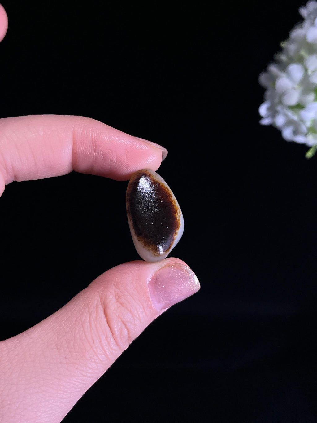 和田玉精品聚黑皮“墨韵凝脂”籽料原石（yc271703）