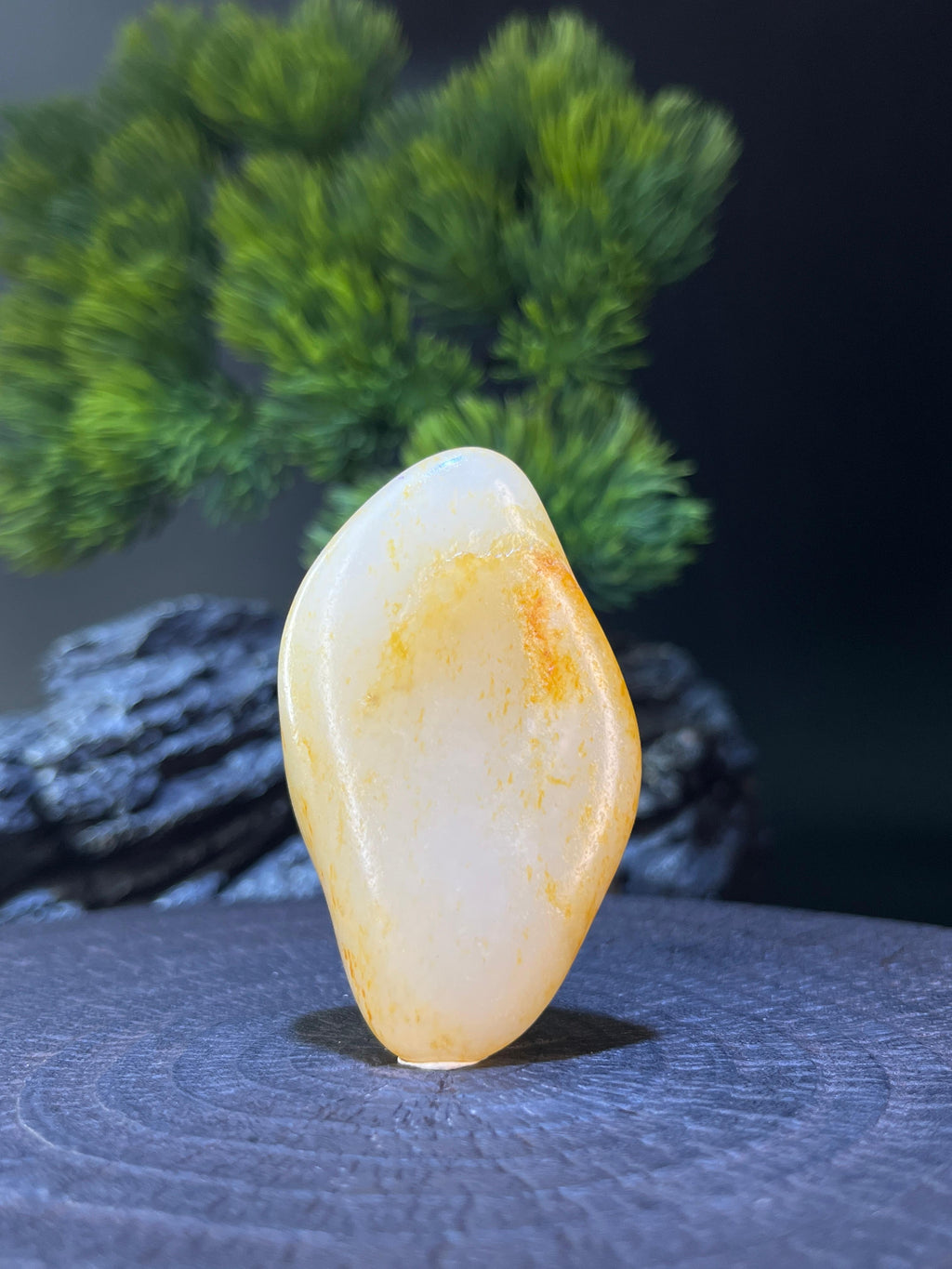 和田玉洒金皮籽料挂件（yc228083）