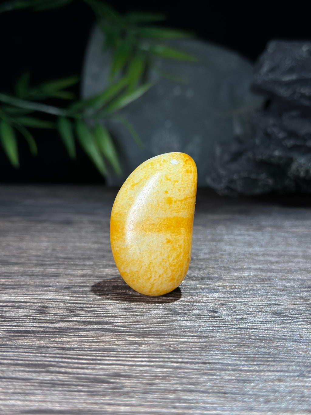 新疆和田玉传承级金包银籽料小金豆挂件（yc712309）