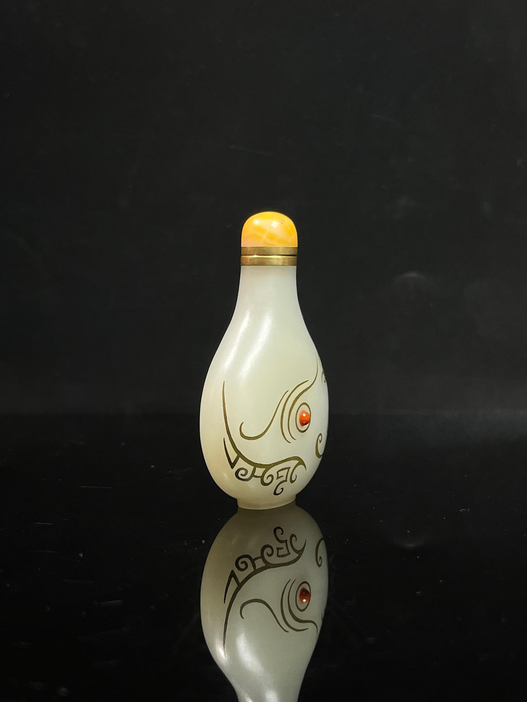 新疆和田玉白玉鼻烟壶（yc240015）