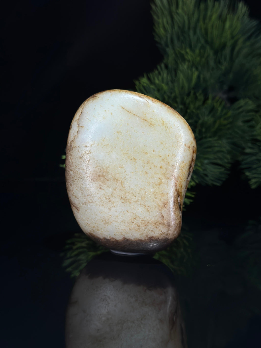 新疆和田玉珍品白玉通体秋梨皮籽料手把件（yc697587）