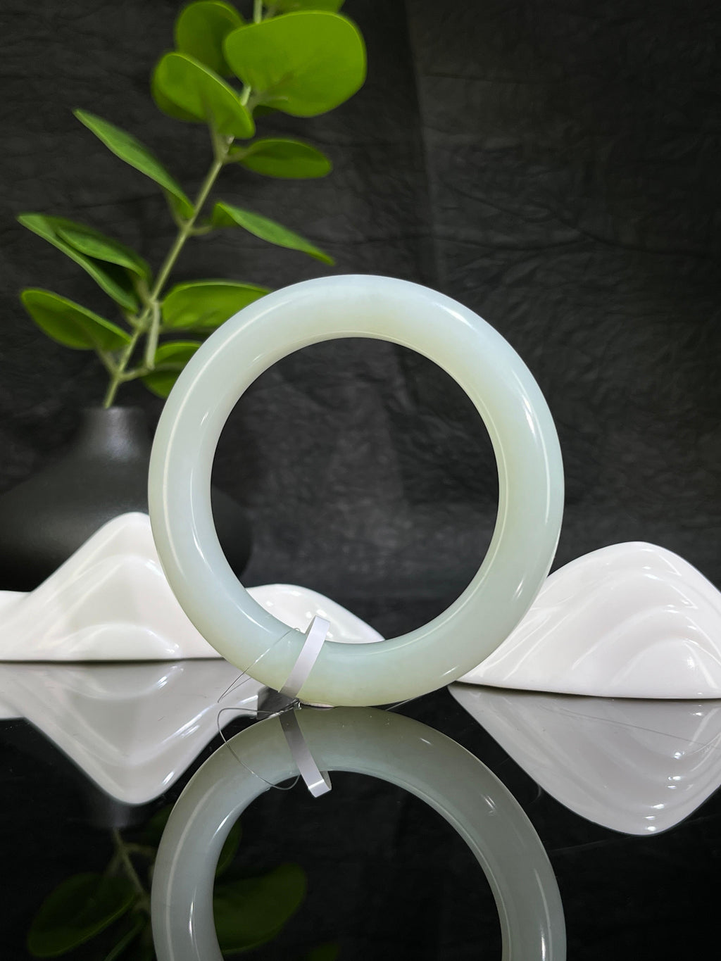 和田玉高青白手镯（57卡）（yc231972）