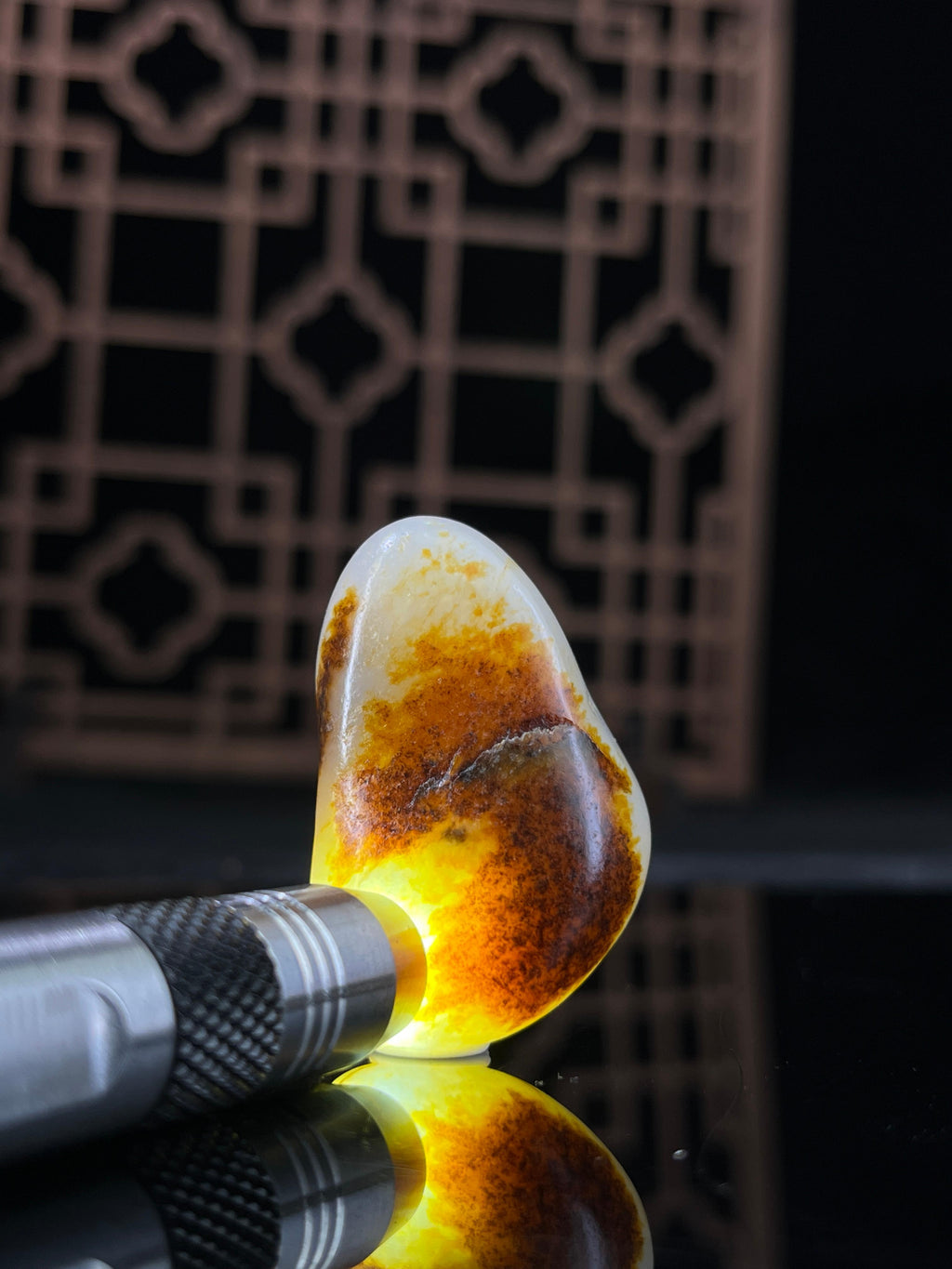 新疆和田玉白玉籽料原石聚红皮挂件5（yc234068）