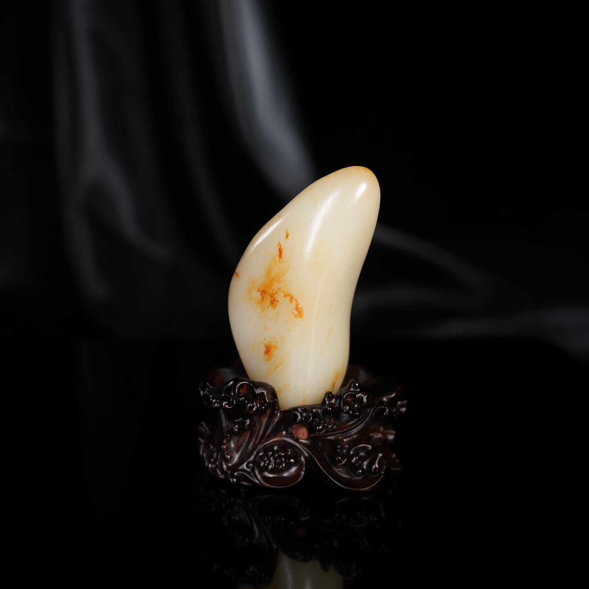 新疆和田玉“轻绯游霜”白玉洒金洒红皮籽料（yc450411）