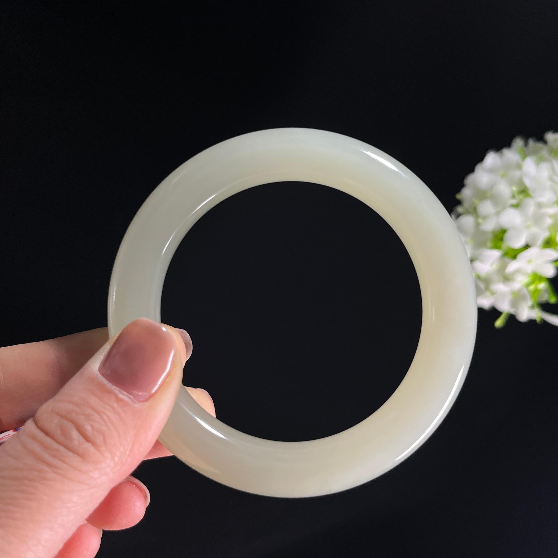 新疆天然和田玉“暖玉素环”青白玉晴水手镯（卡57）（yc284909）