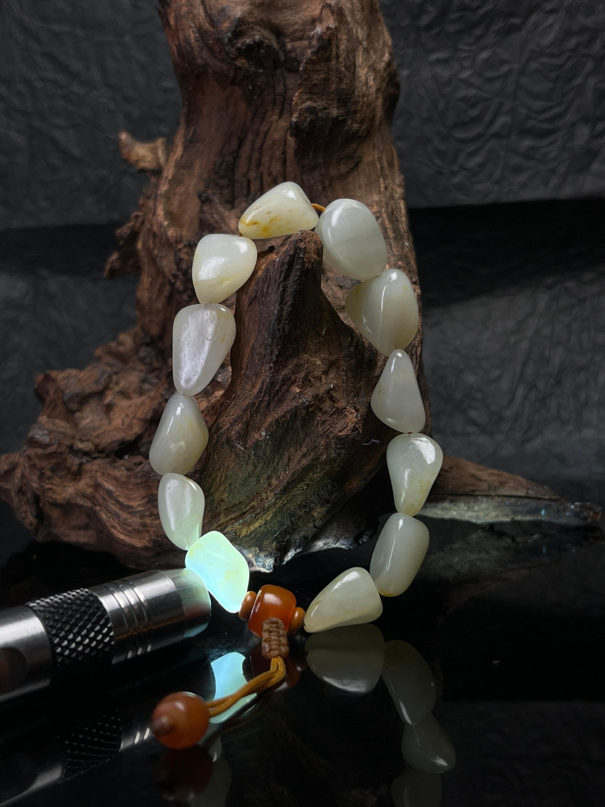 新疆和田玉天然籽料原石白玉手串原皮原籽（yc232599）