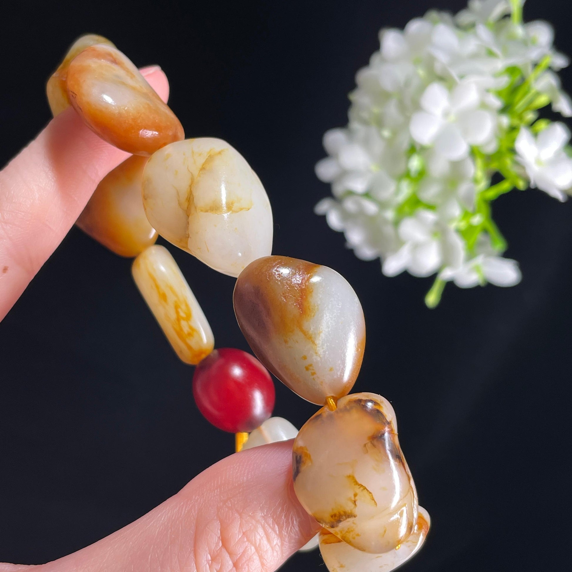 新疆和田玉天然原籽手串（9颗）（yc396018）