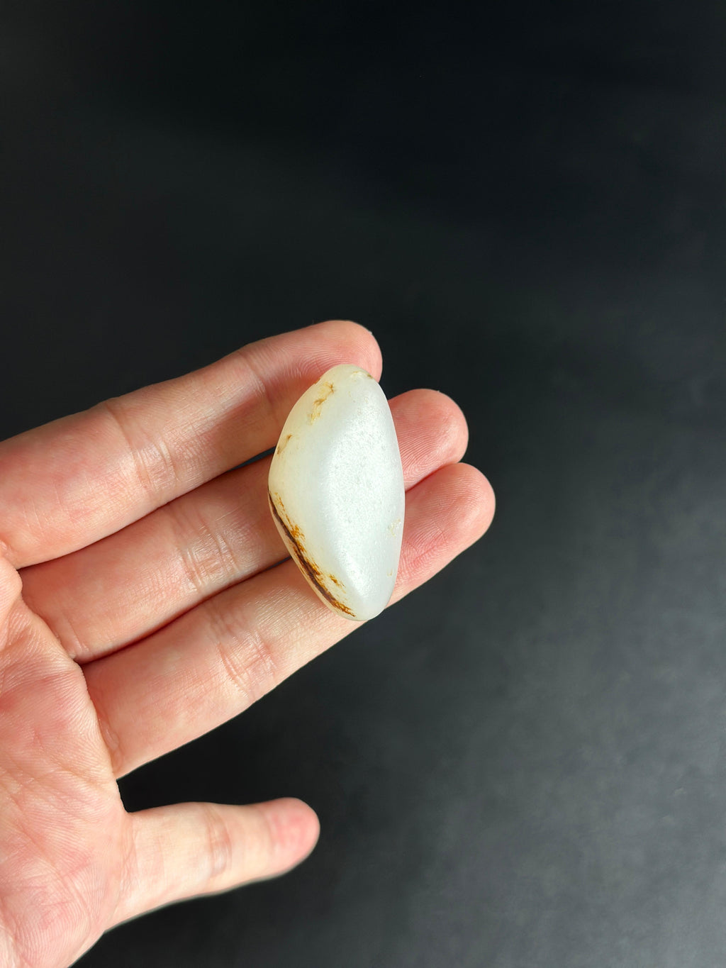 和田玉.一线红皮籽料裹一身脂白（yc783859）